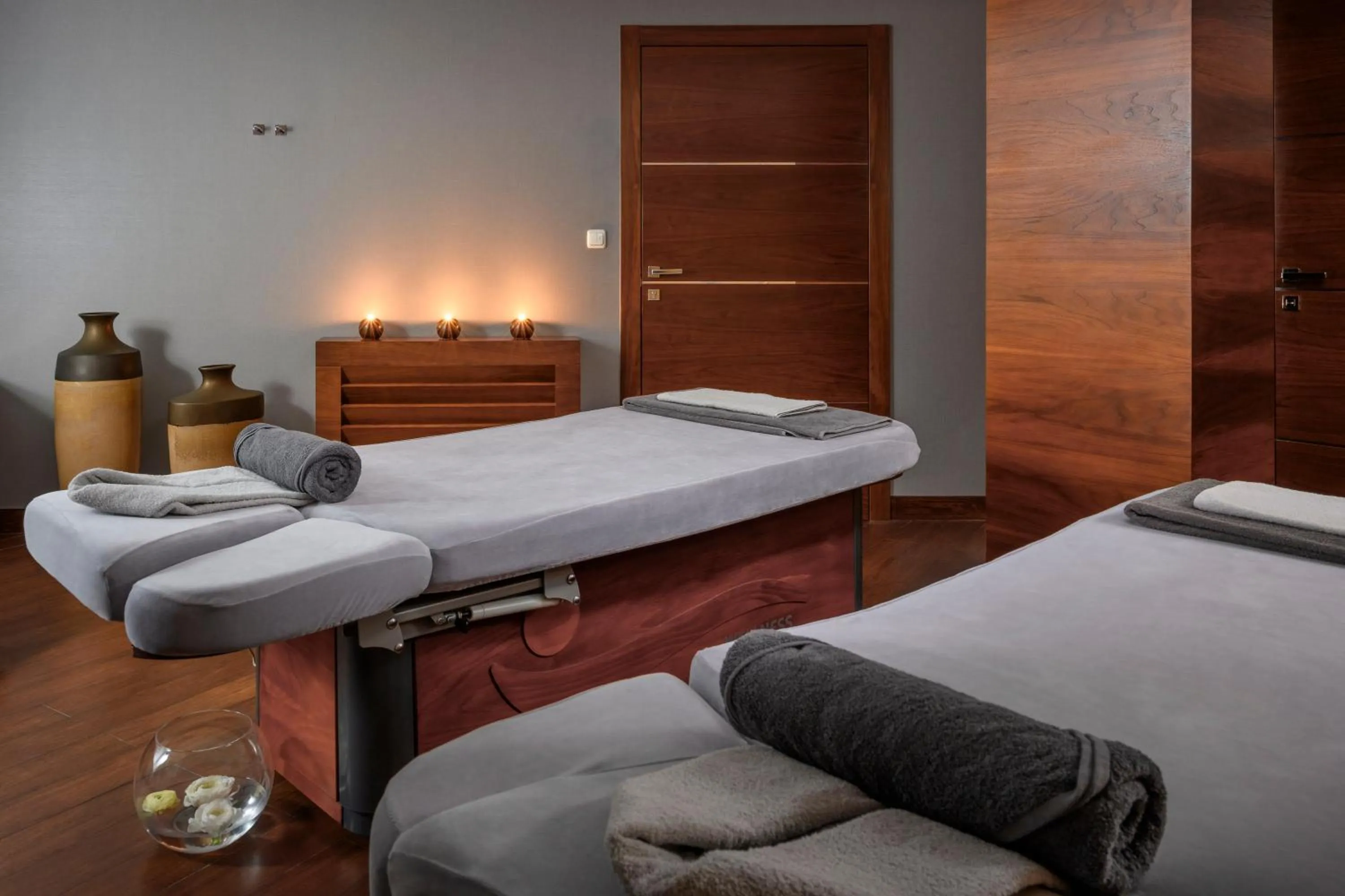 Massage, Bed in Hotel Warszawianka
