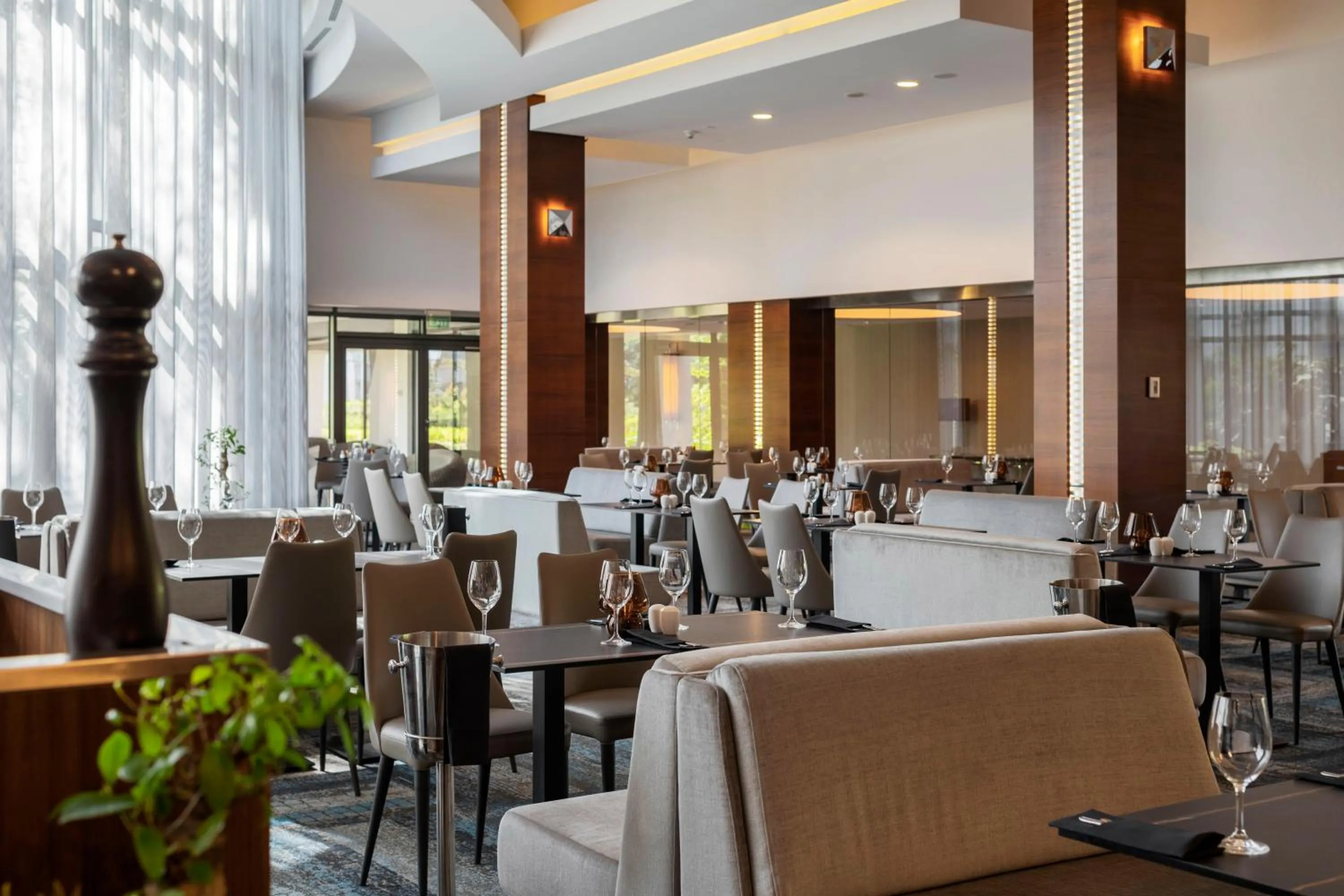 Restaurant/places to eat in Hotel Warszawianka