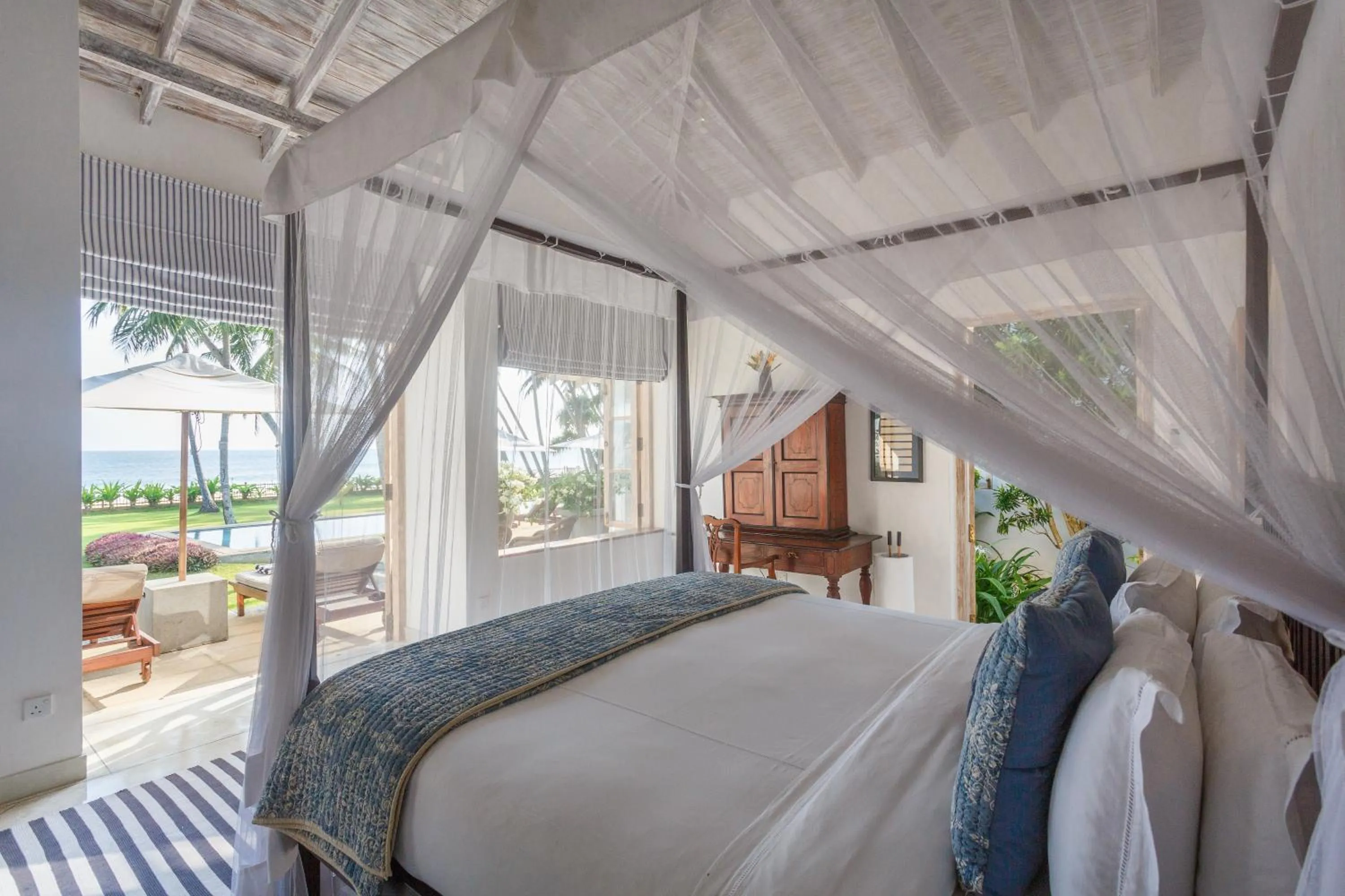 Bedroom, Bed in Habaraduwa House