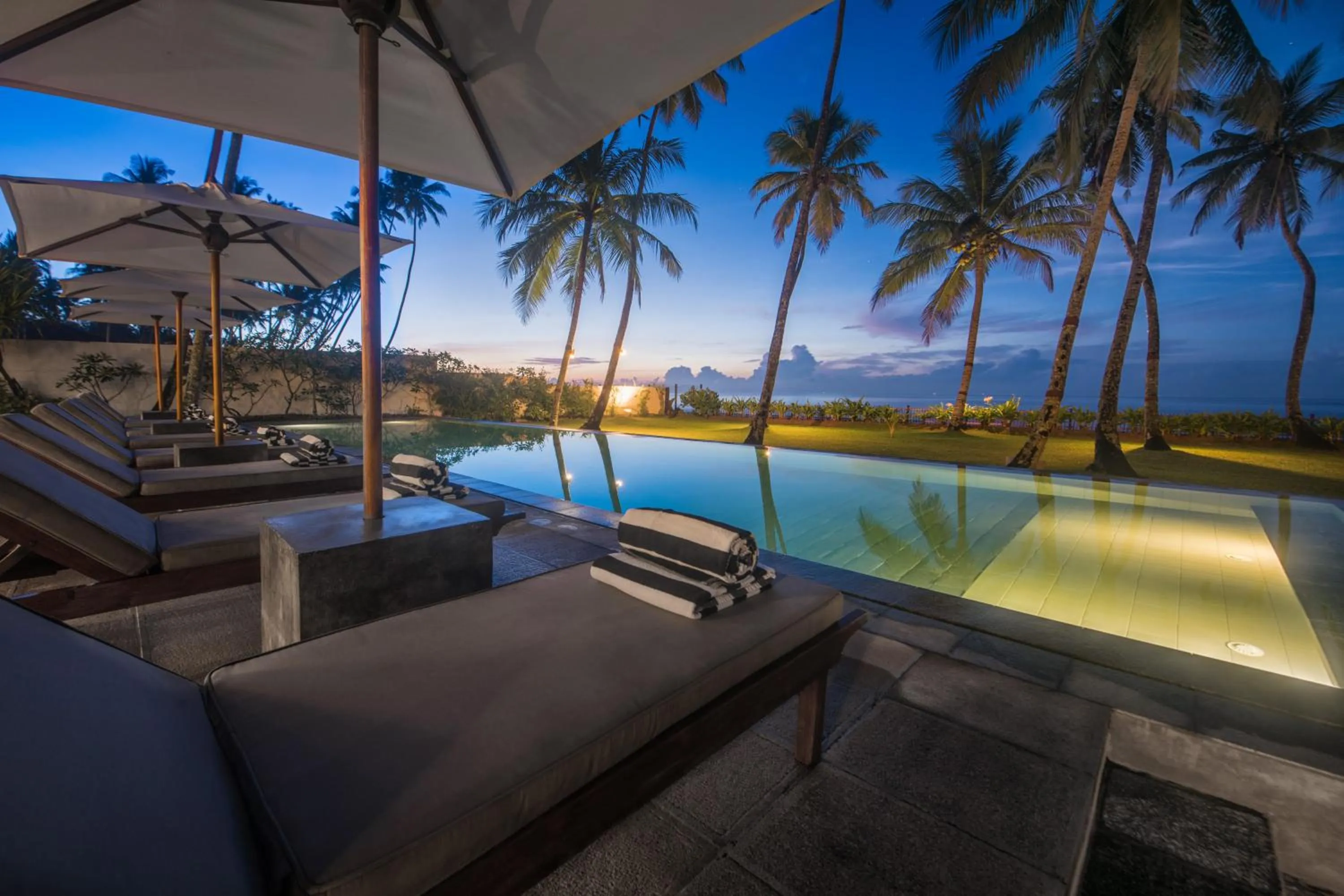 Swimming pool in Habaraduwa House