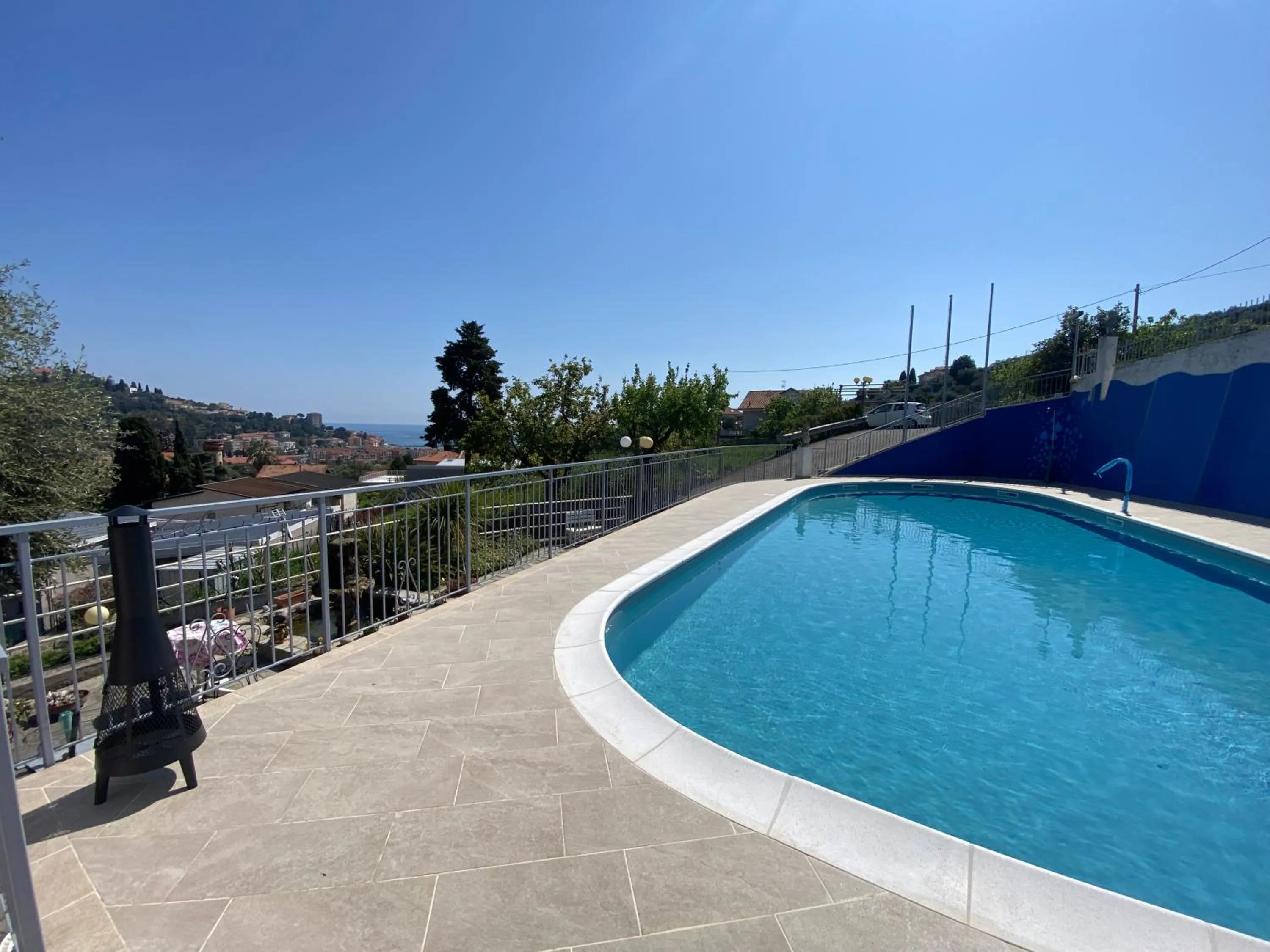 Swimming pool in Residence Hotel Edy