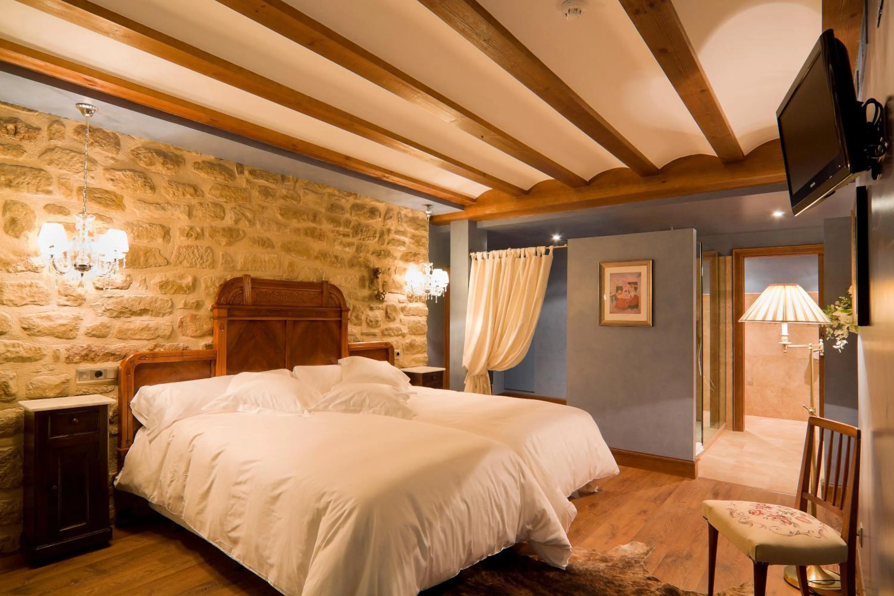 Photo of the whole room, Bed in Hospederia de los Parajes