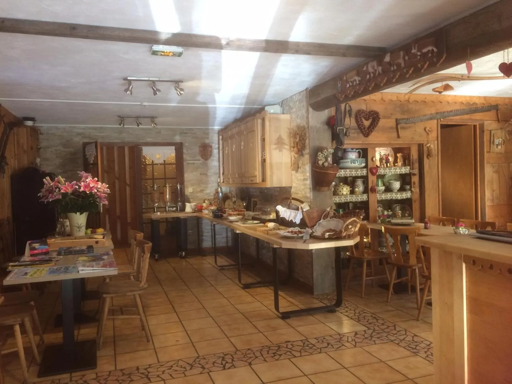 Restaurant/places to eat in Au Bois de Lune