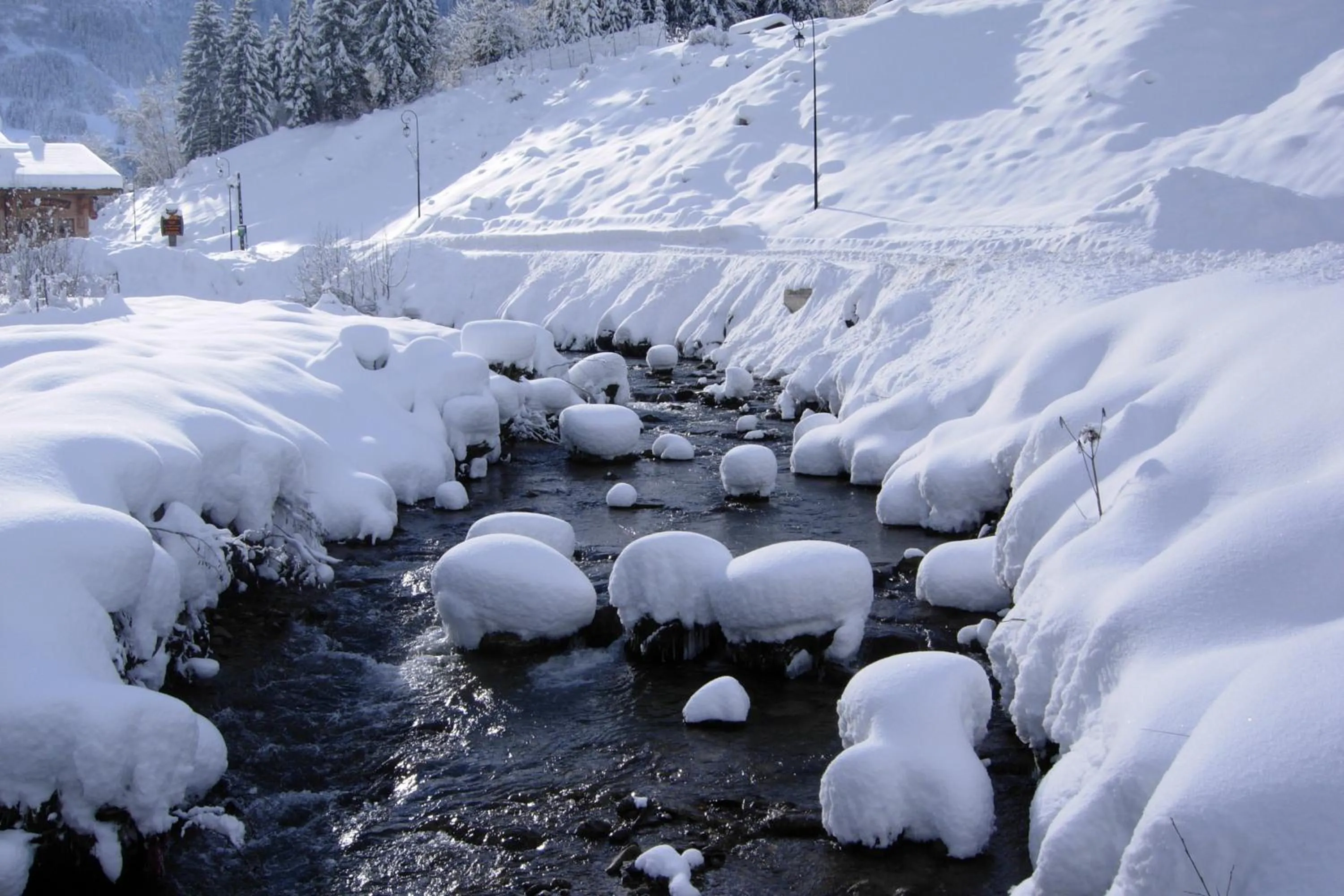 Area and facilities in Au Bois de Lune