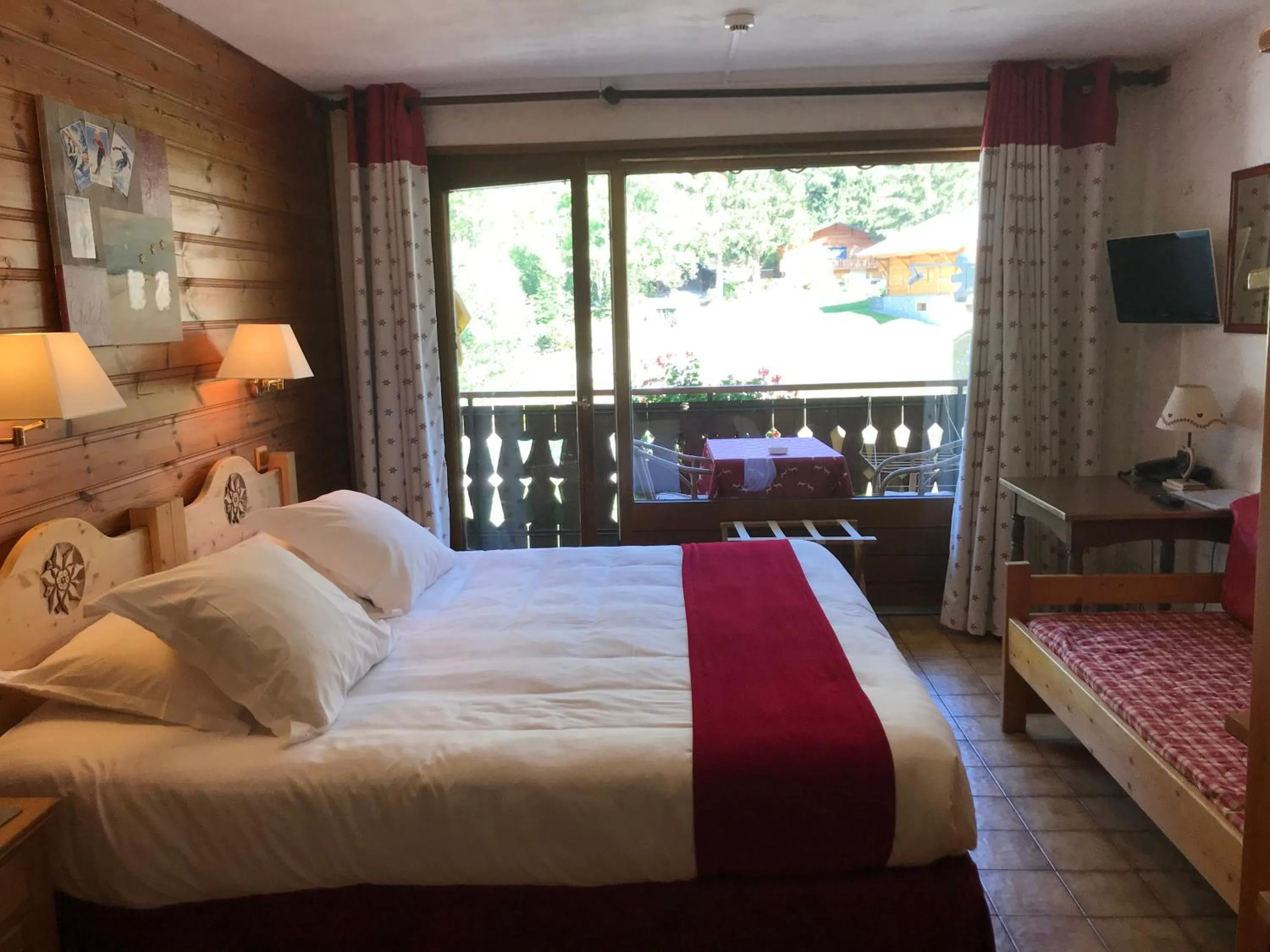 Bed in Au Bois de Lune