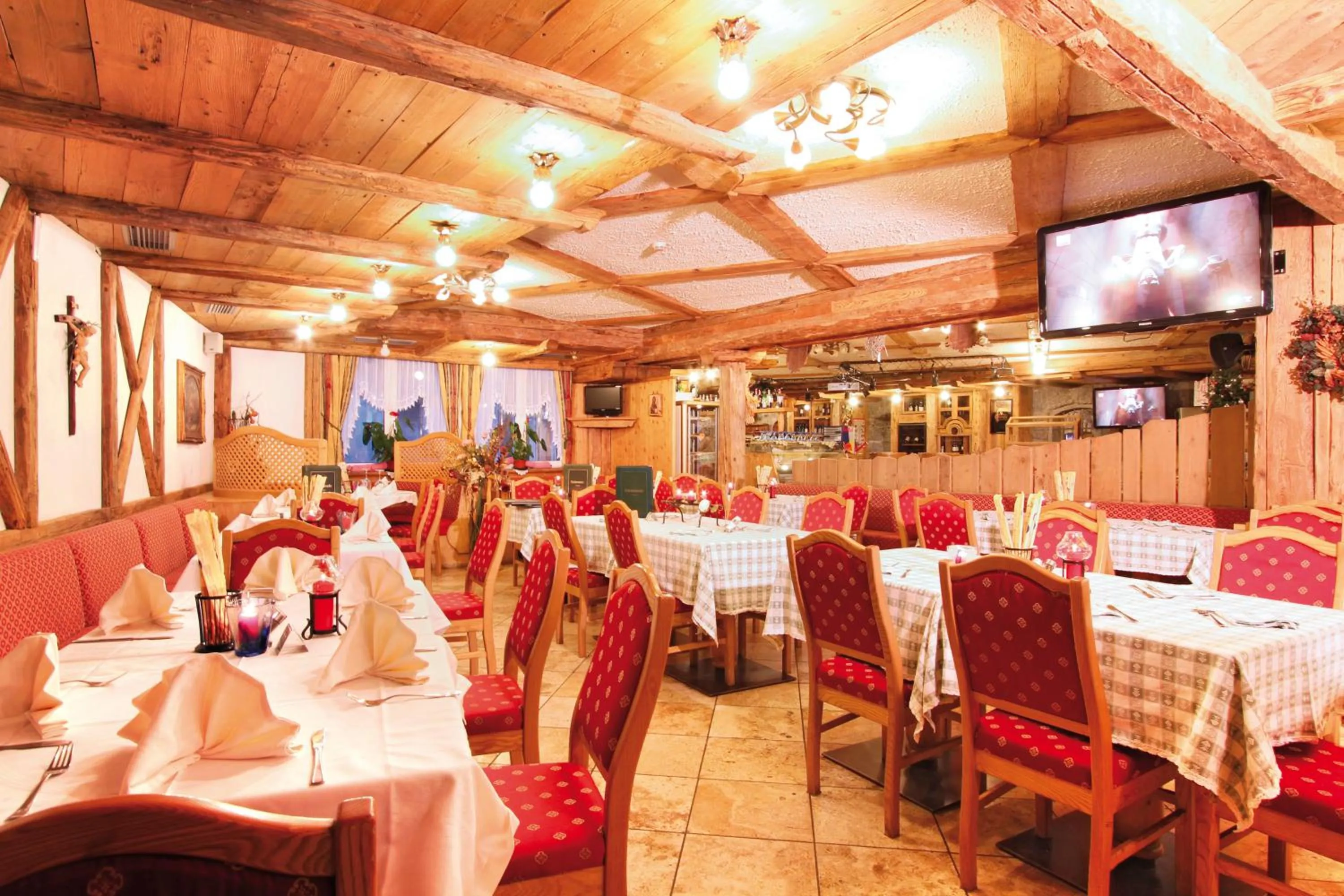 Restaurant/places to eat in Hotel Dolomiti Schloss