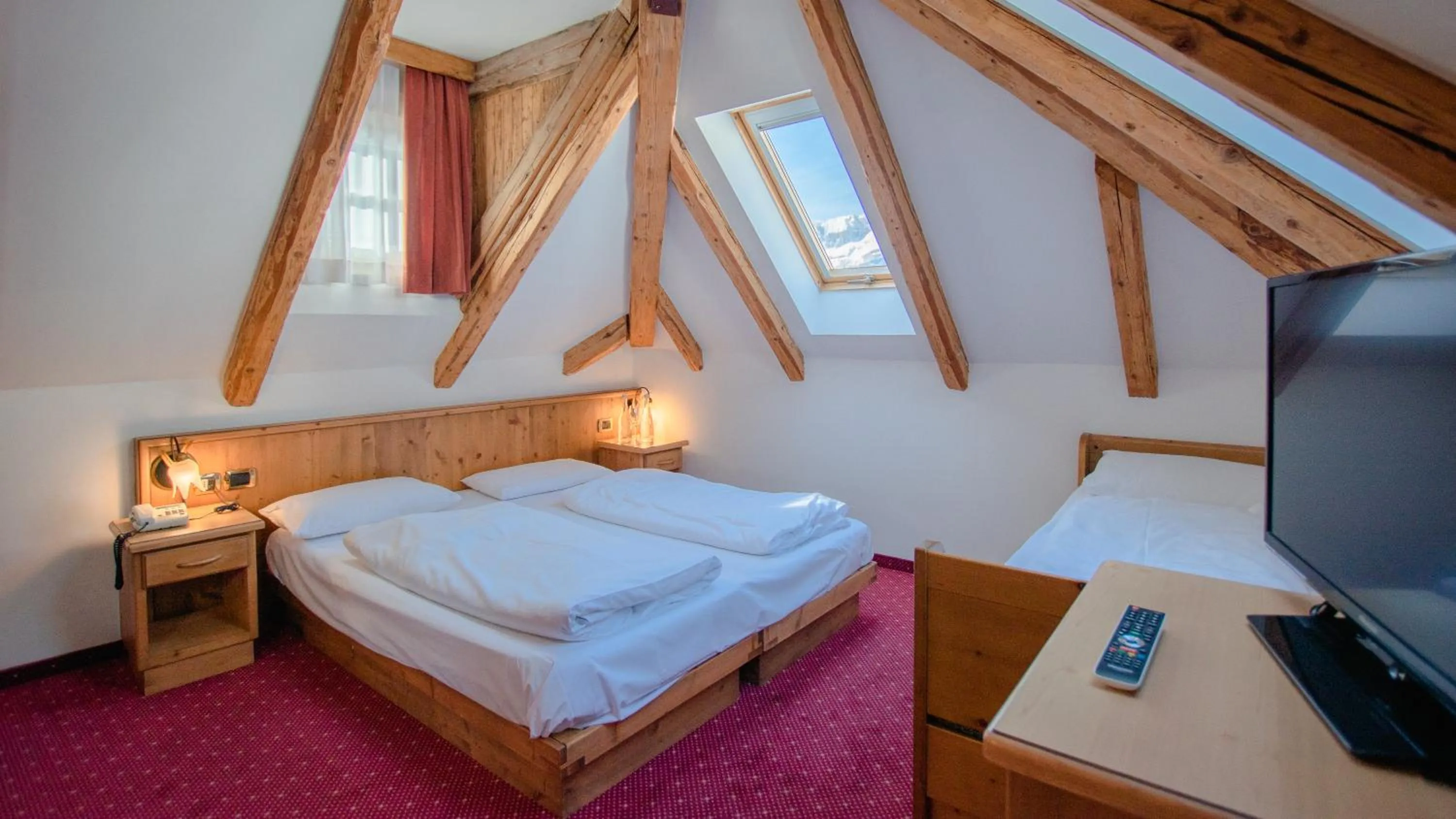 Bedroom, Bed in Hotel Dolomiti Schloss