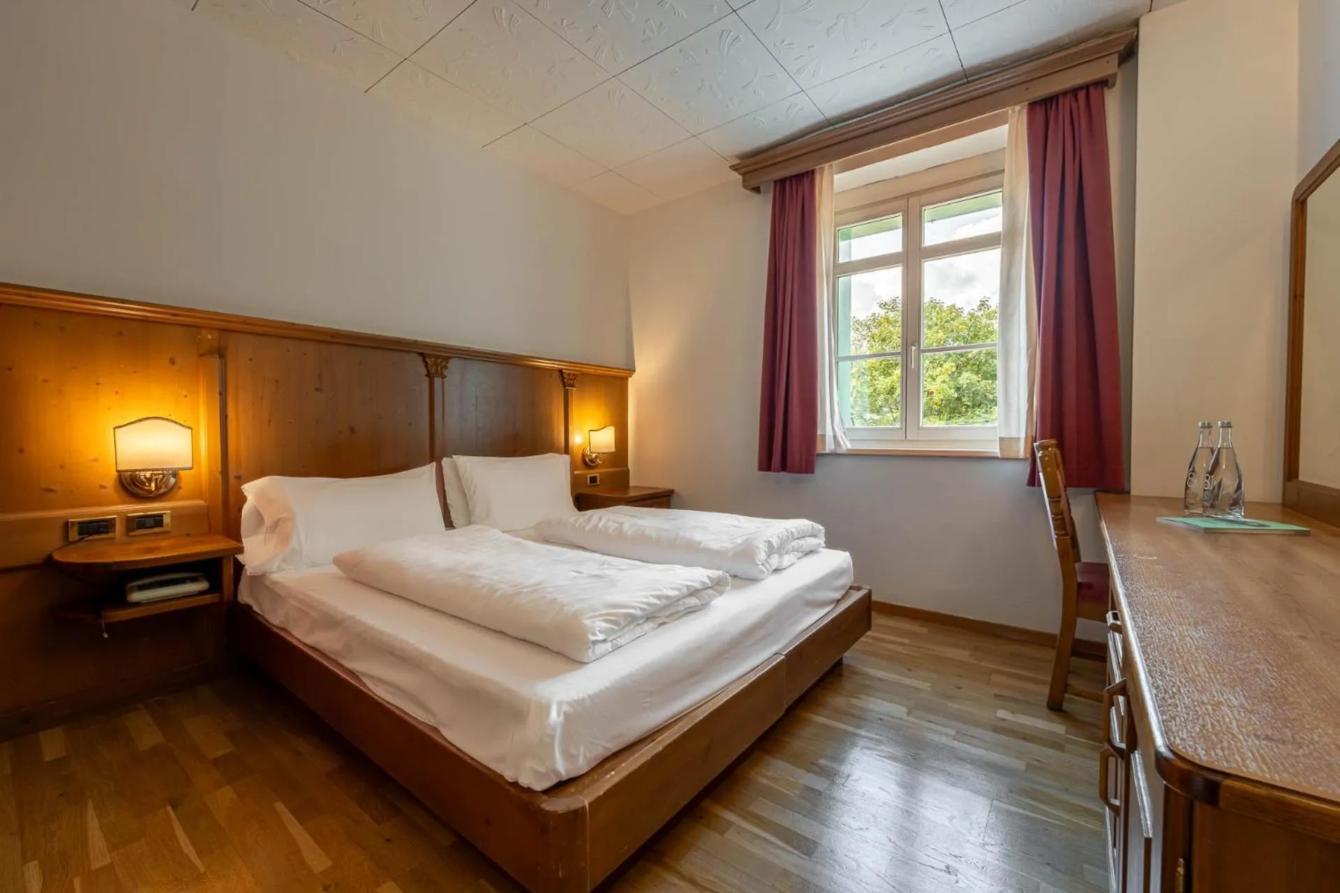 Bedroom, Bed in Hotel Dolomiti Schloss