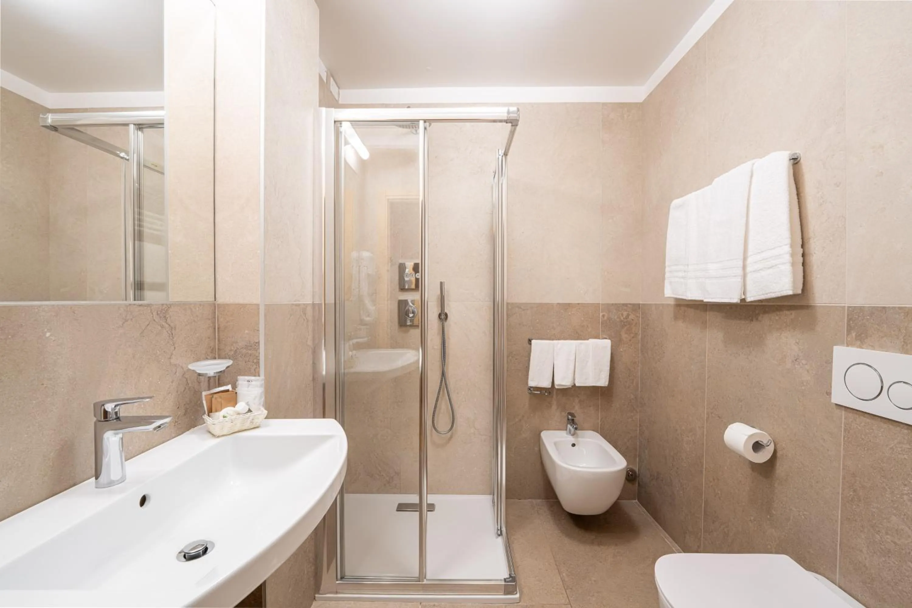 Bathroom in Hotel il Caminetto Sport