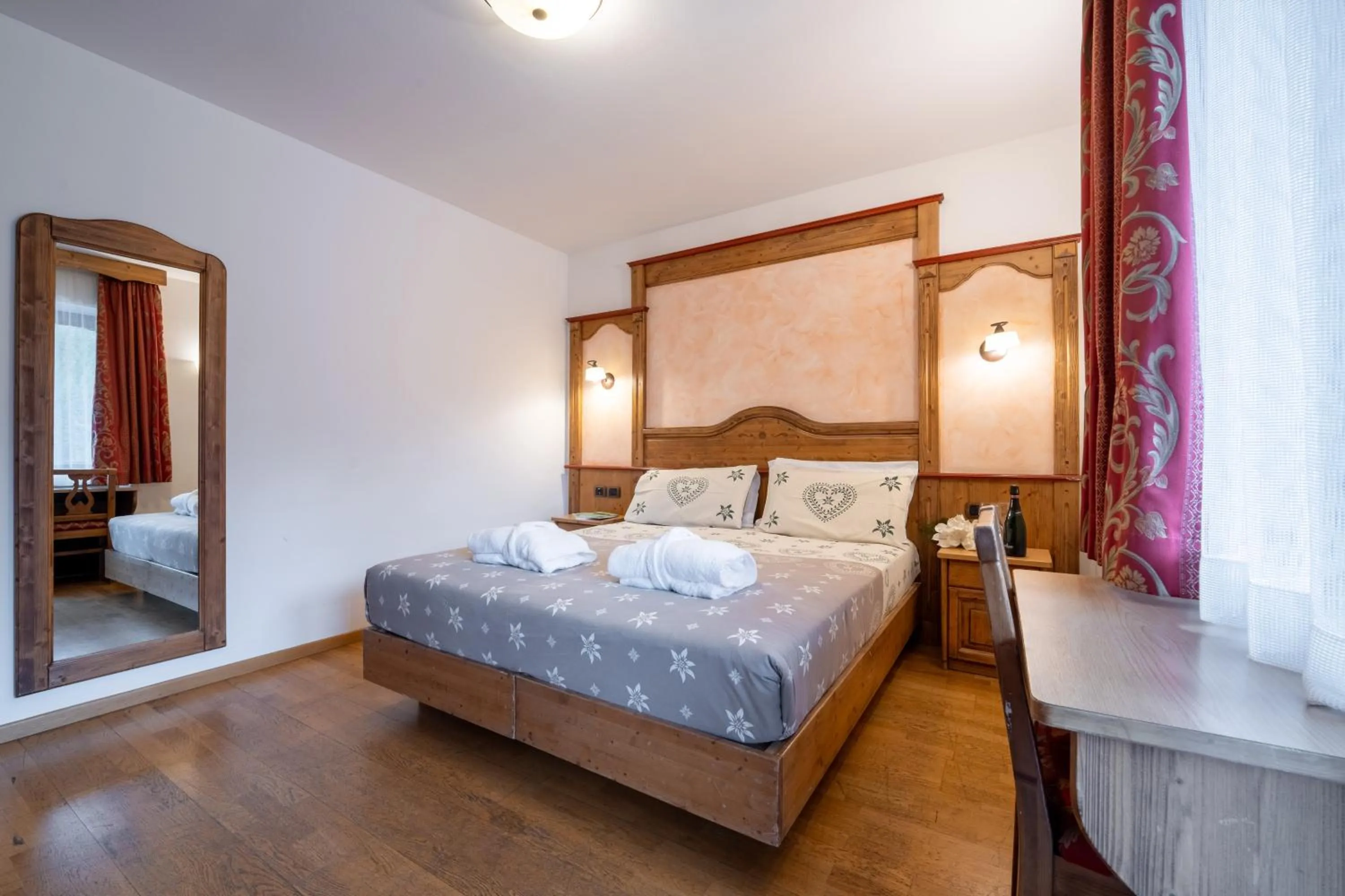 Bedroom, Bed in Hotel il Caminetto Sport