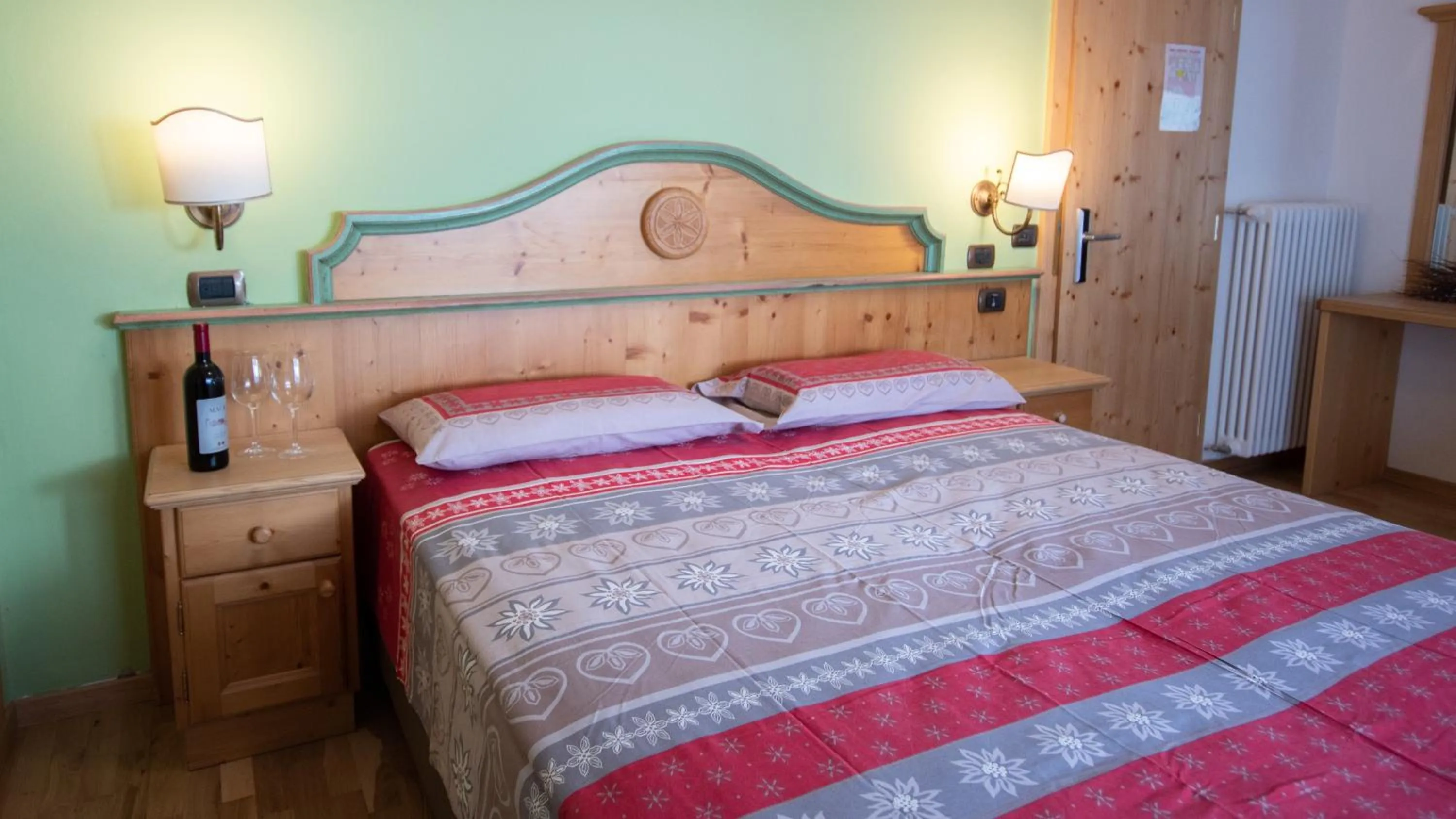 Bedroom, Bed in Hotel Bellevue