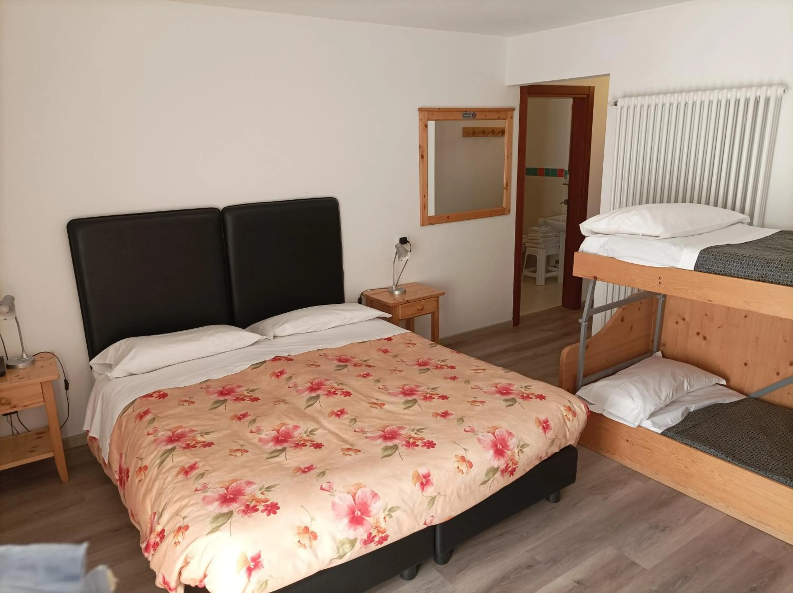 Bedroom, Bed in IHR Hotel Villa Emma