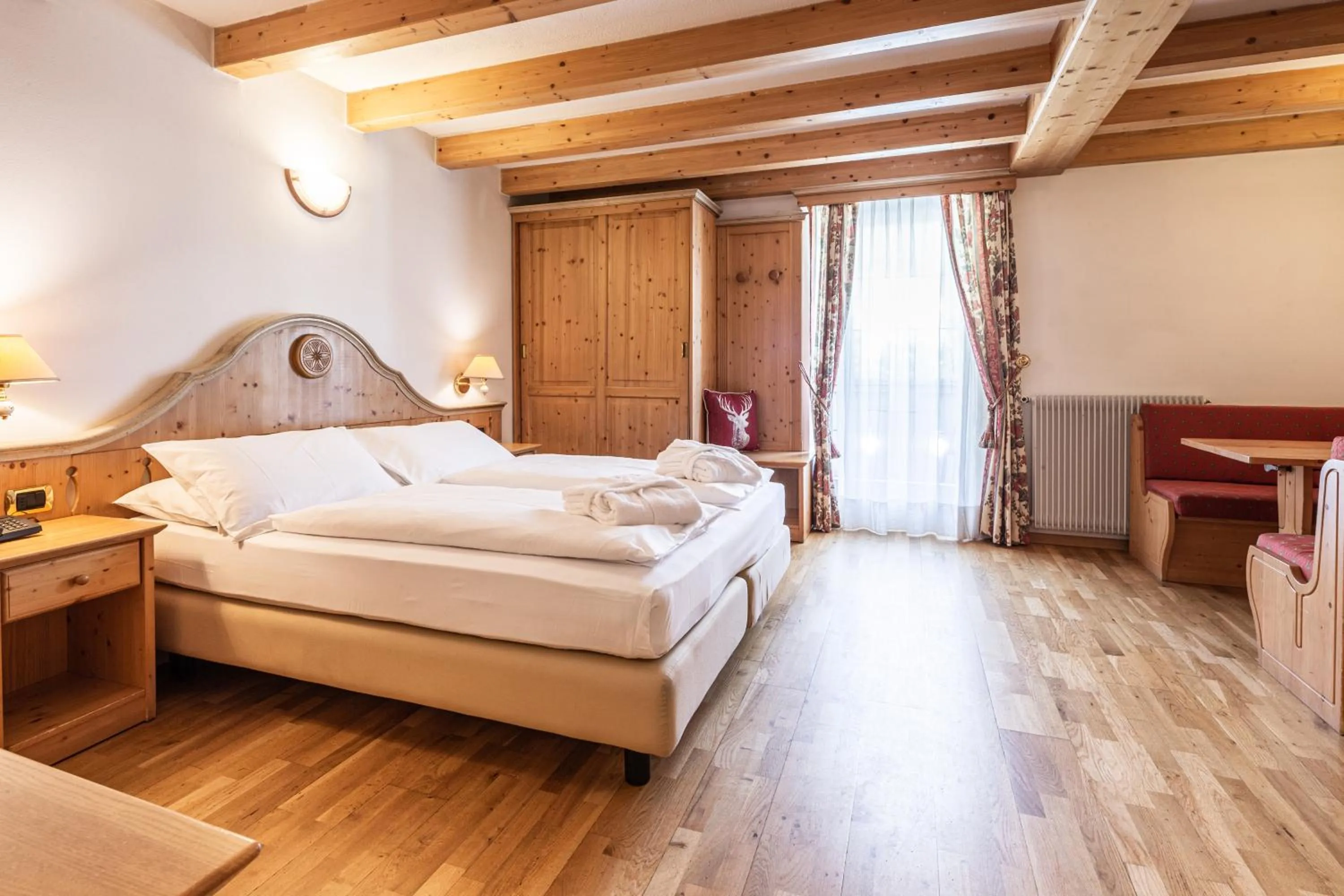 Photo of the whole room, Bed in Hotel Soreghes Gran Chalet