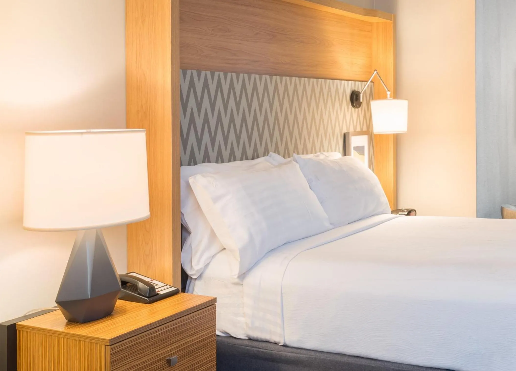Bed in Holiday Inn New York City - Wall Street by IHG