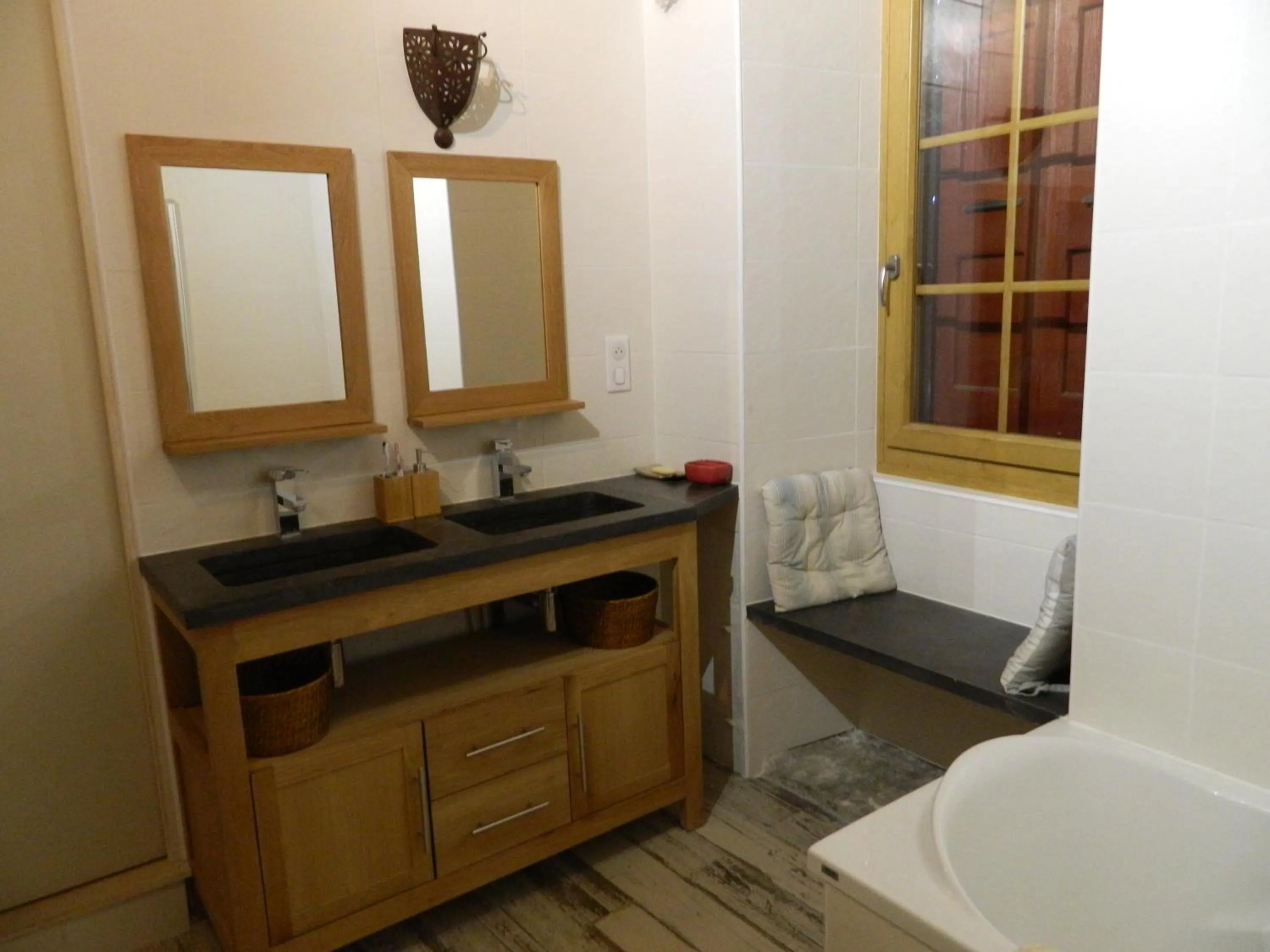 Bathroom in Gite de l'école