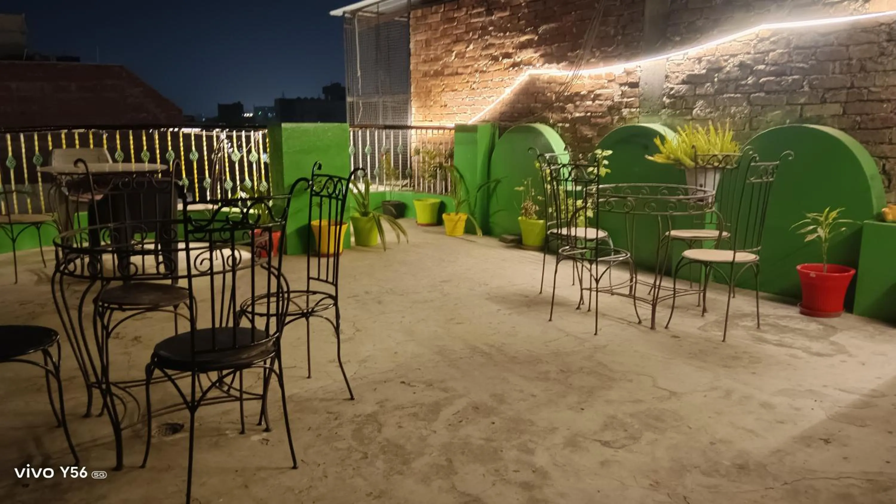 Sandhya Guest House Varanasi Near Ganga River