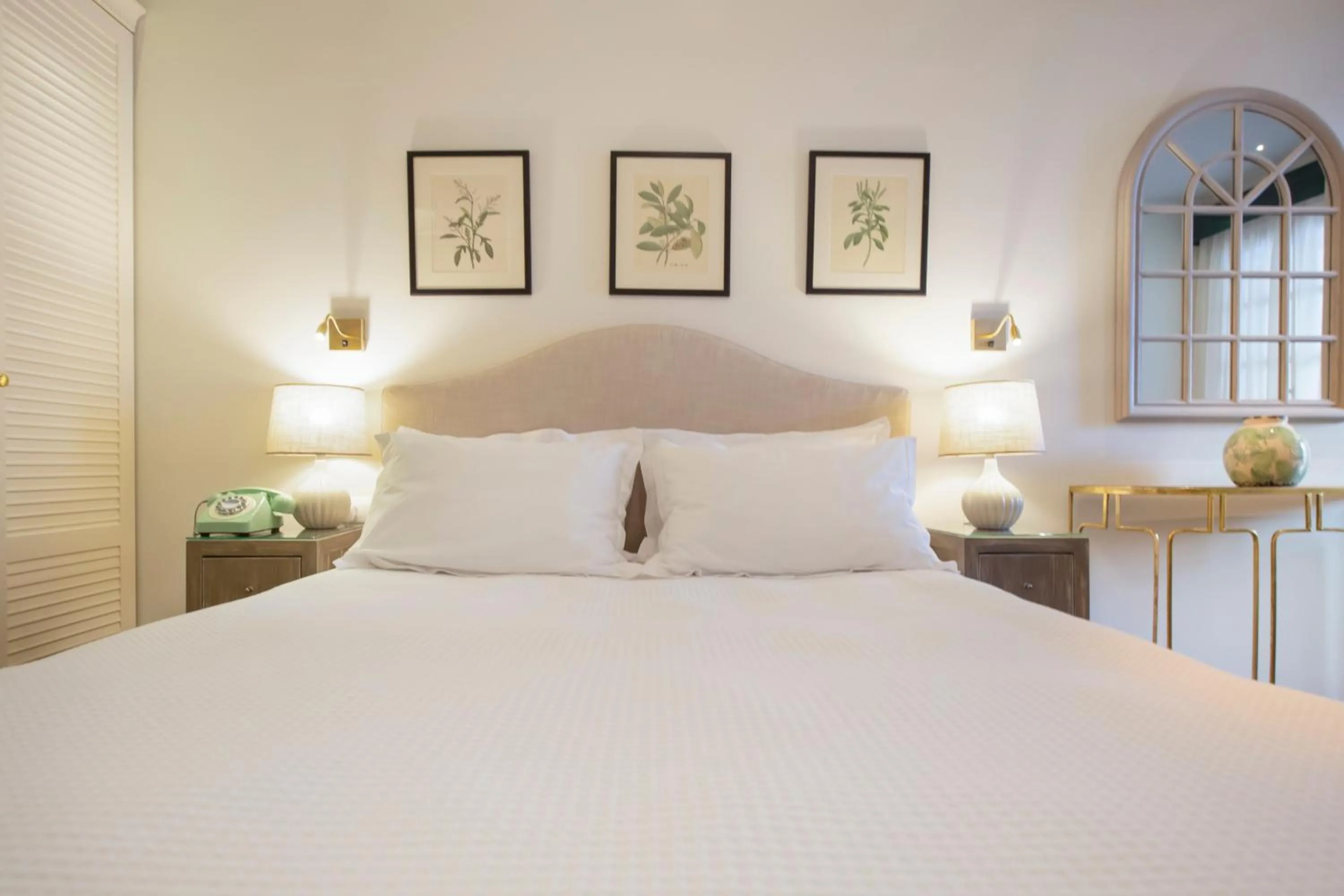 Bedroom, Bed in Despotiko Hotel