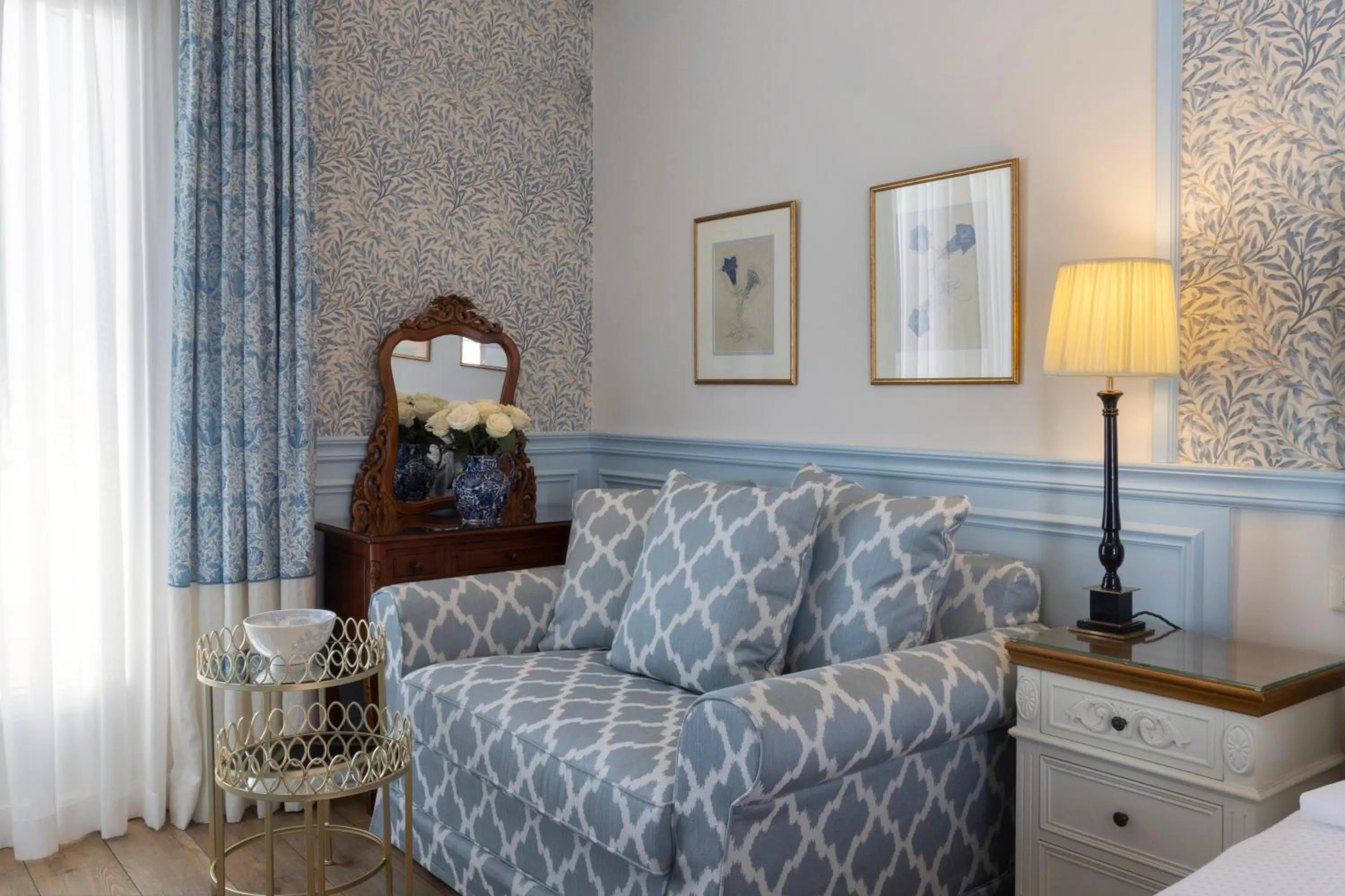 Photo of the whole room in Despotiko Hotel