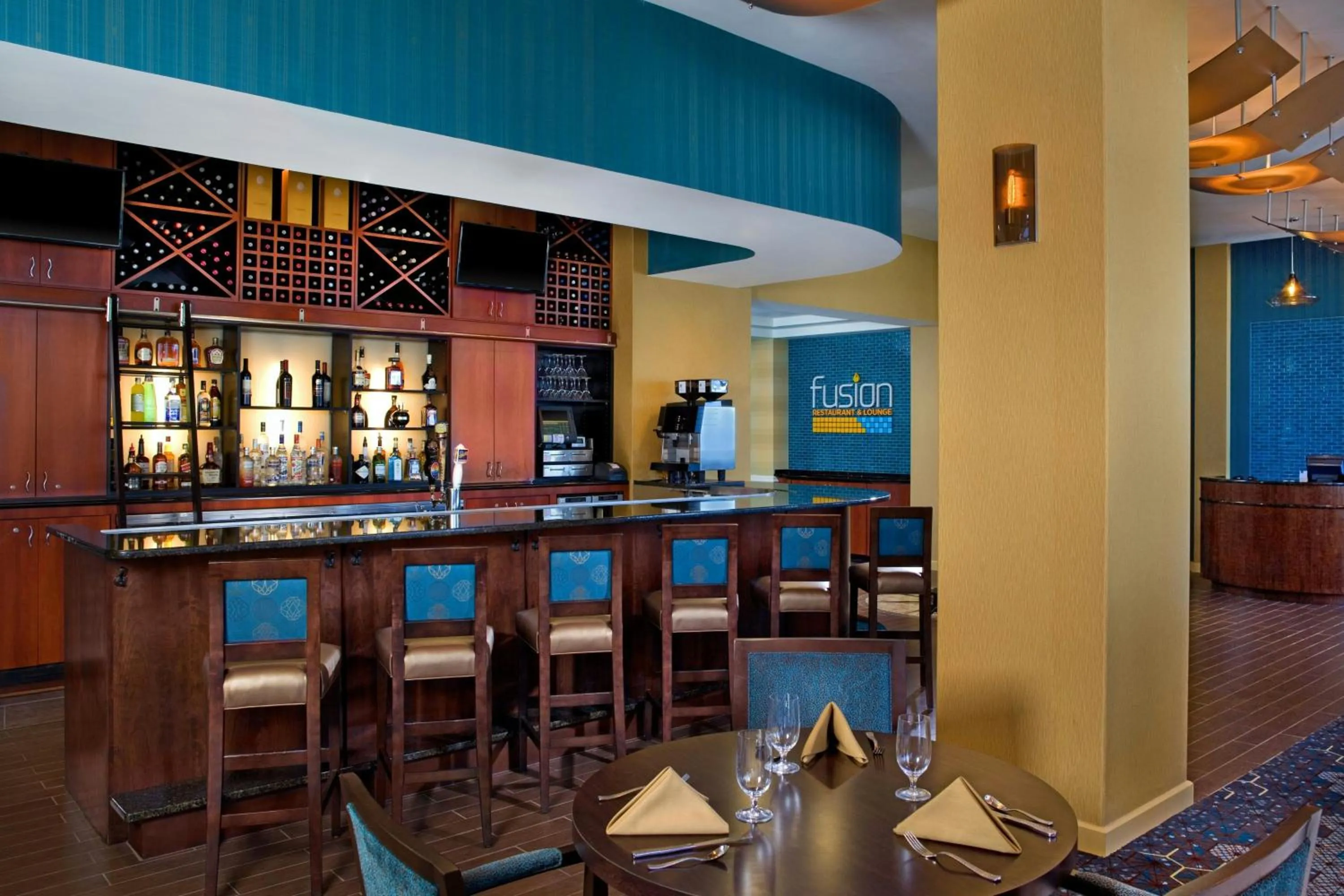 Lounge or bar in Sheraton Oceanfront Hotel