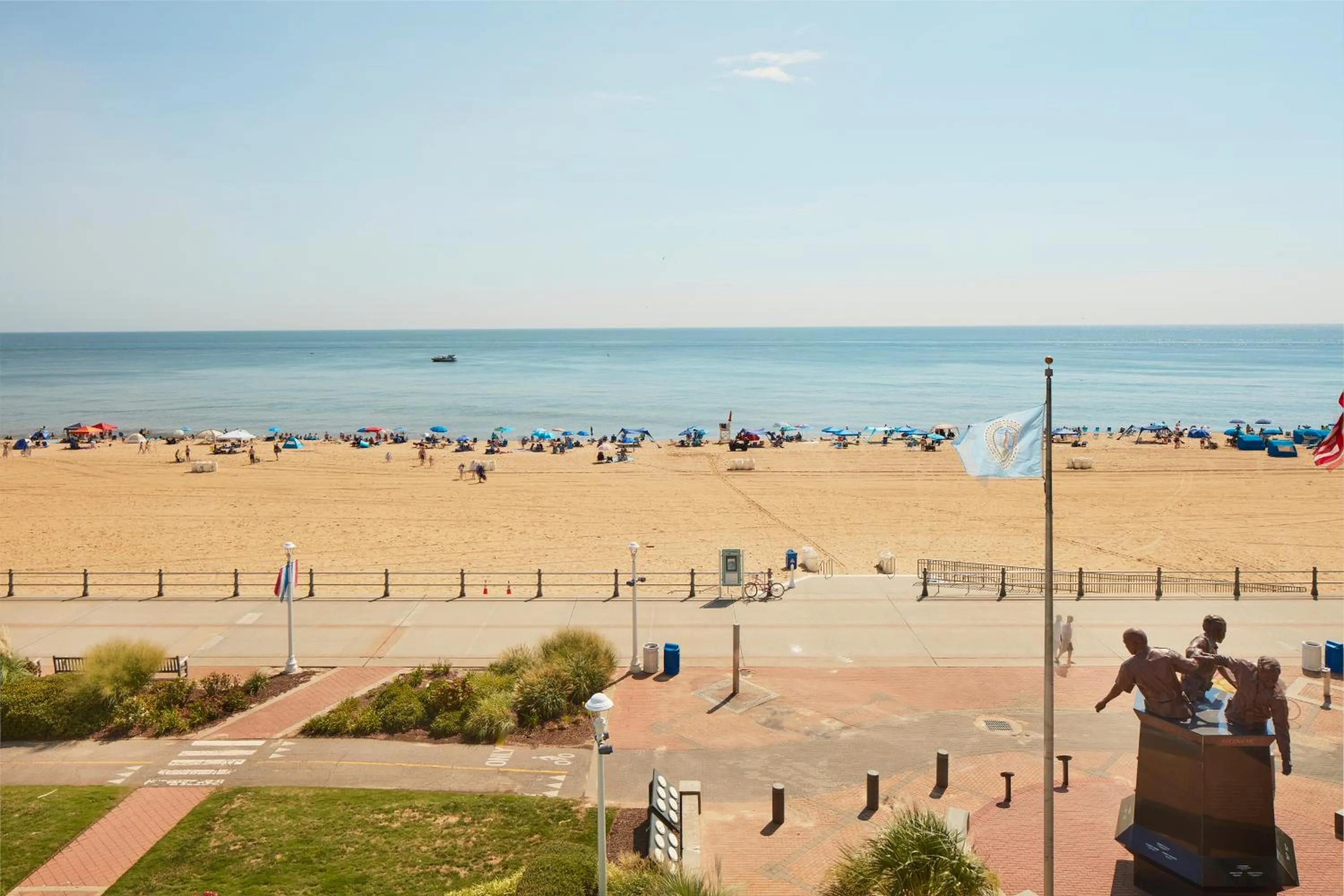 Beach in Sheraton Oceanfront Hotel