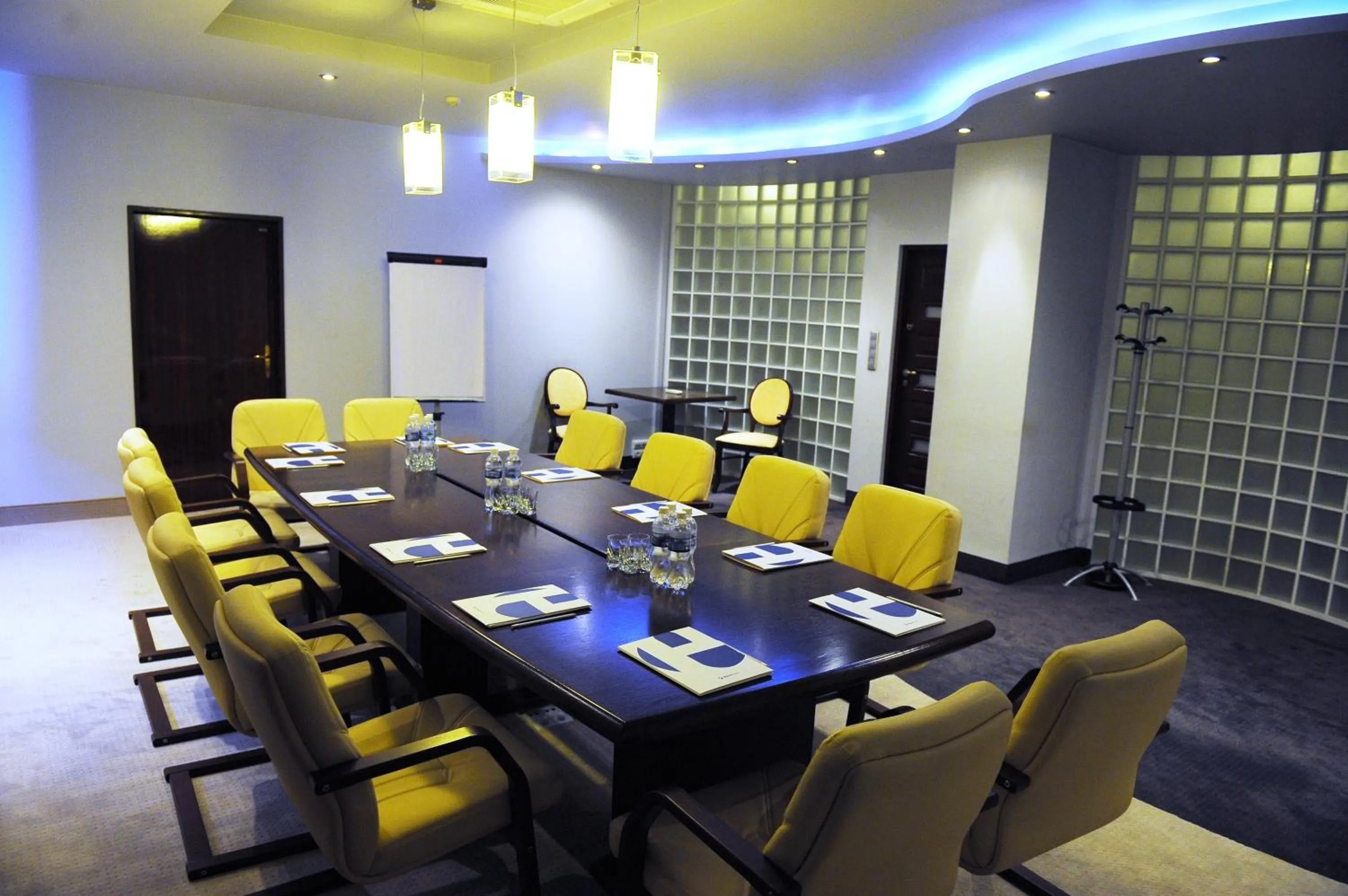 Business facilities in Hotel Sport