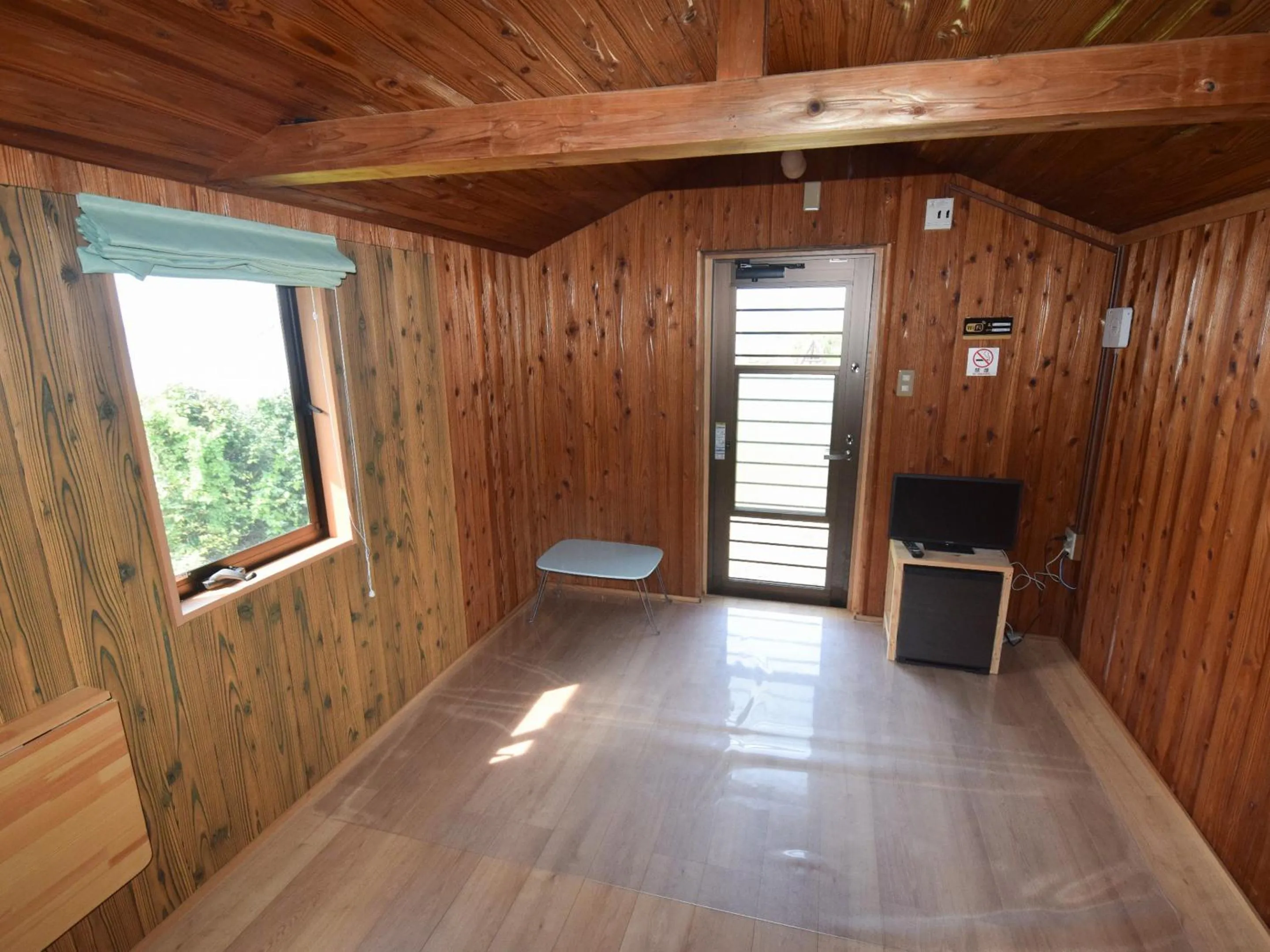 Photo of the whole room in Tonosaki Bungalow & BBQ