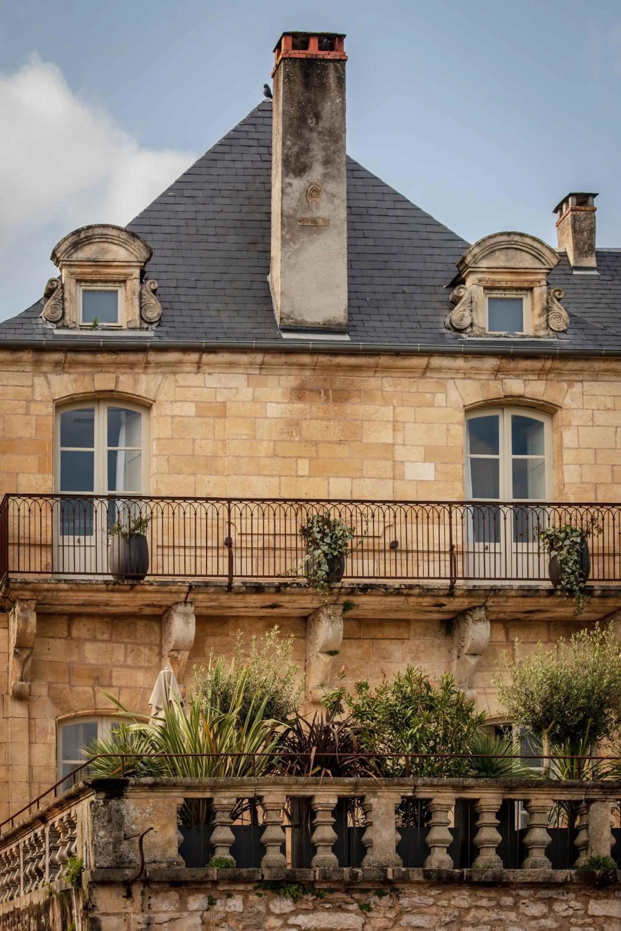 Facade/entrance in Hôtel de Bouilhac