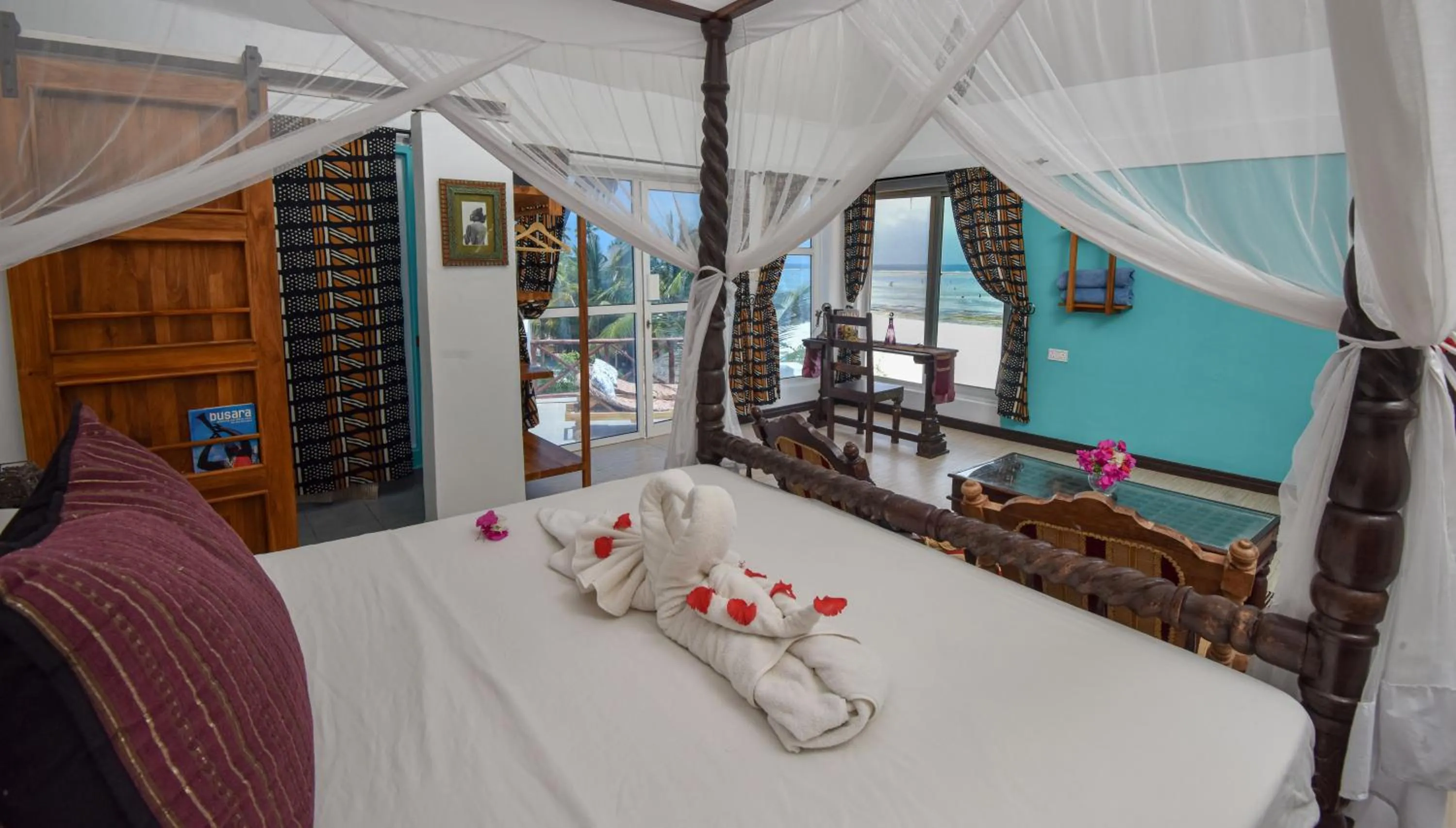 Photo of the whole room, Bed in Jafferji Beach Retreat