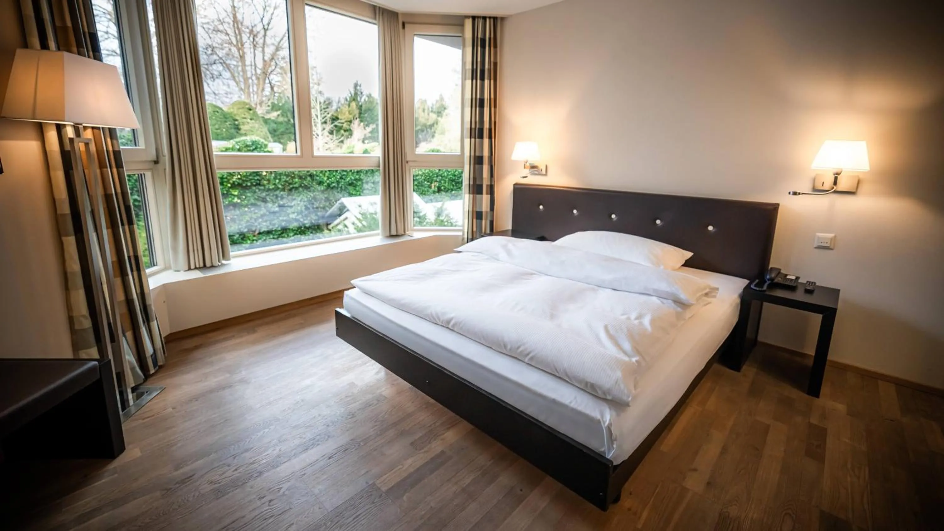 Bed in Hotel Seepark Thun