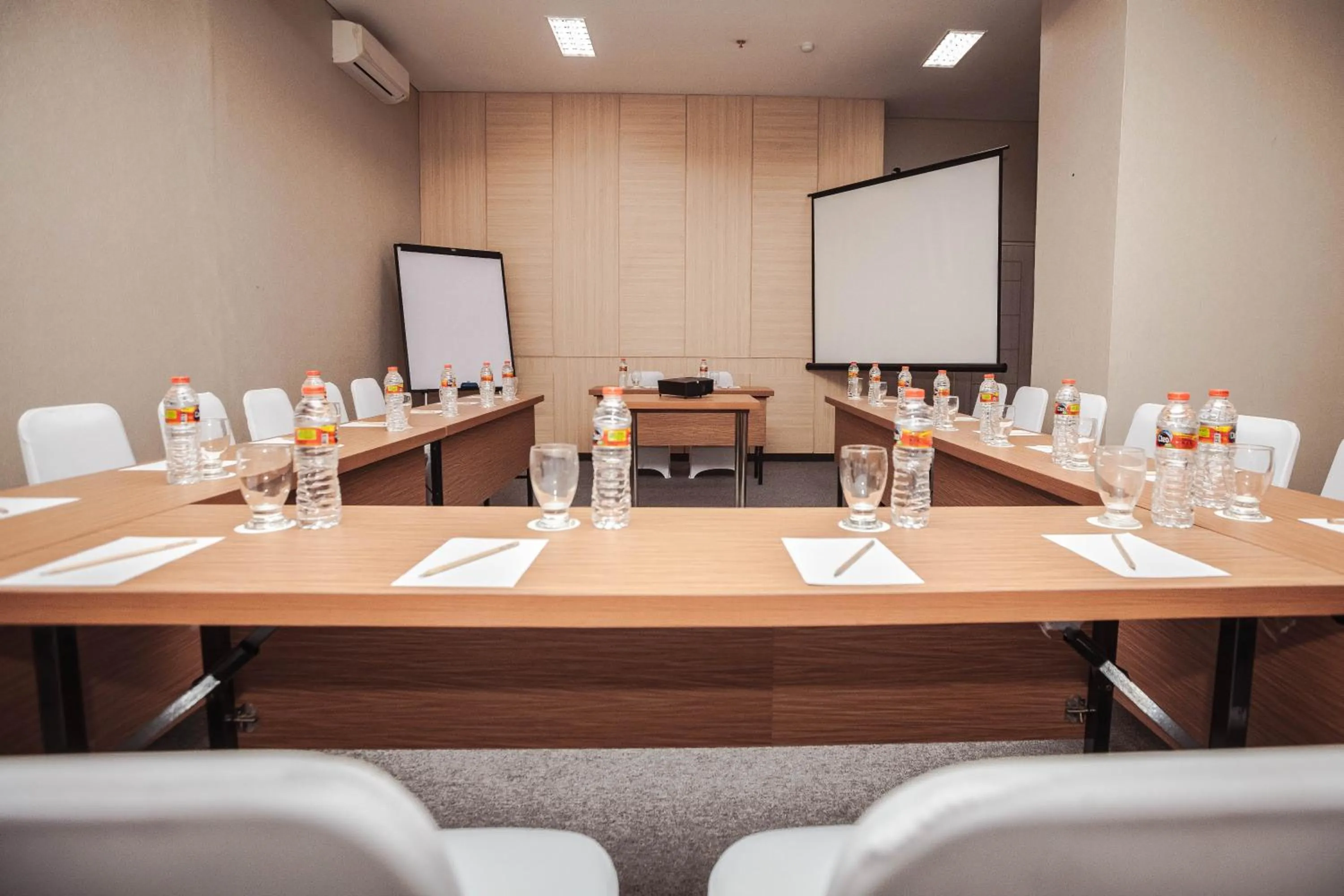 Whiz Prime Hotel Sudirman Makassar