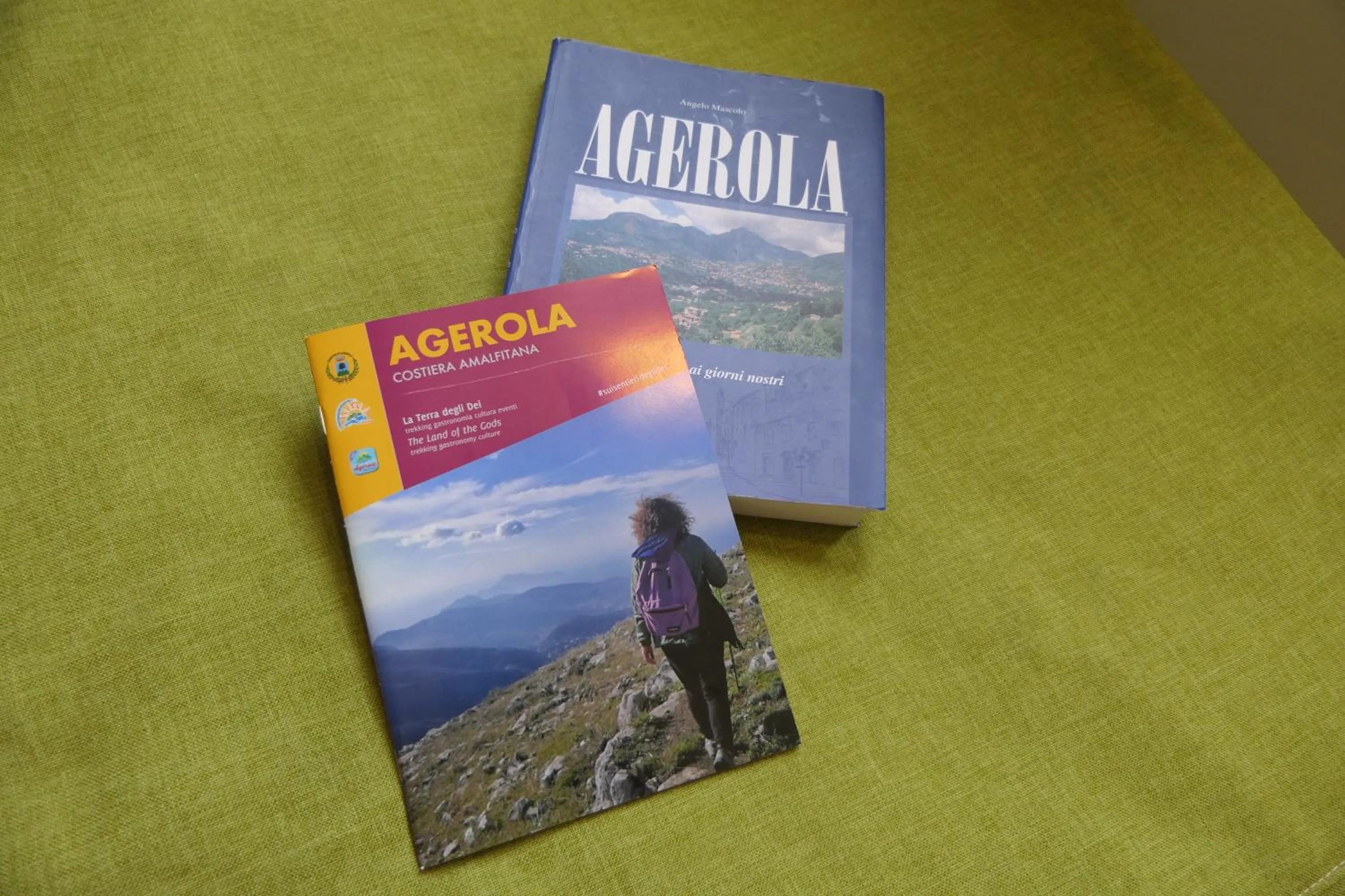 Logo/Certificate/Sign in Oltre la Costa