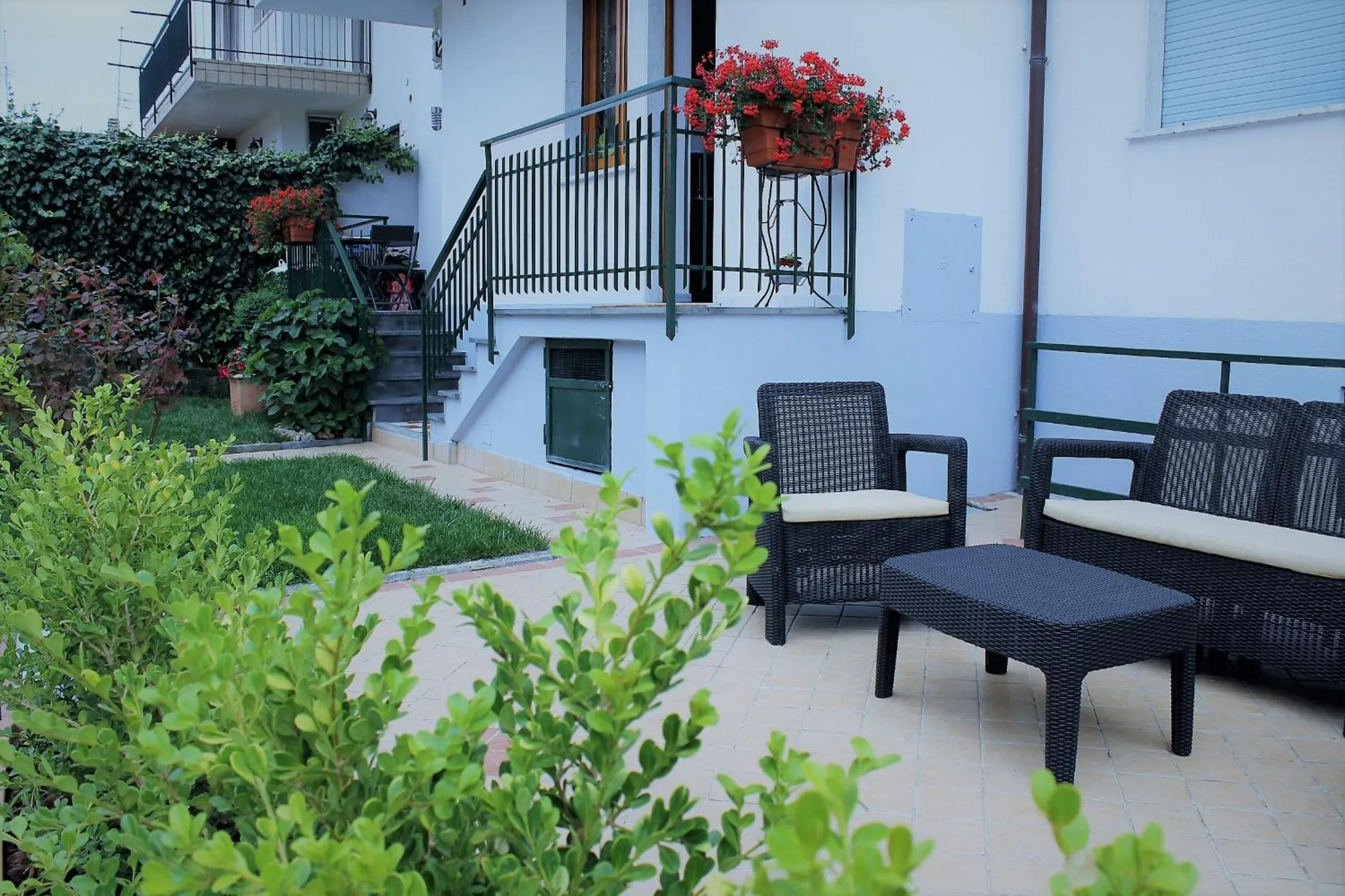 Facade/entrance in Oltre la Costa