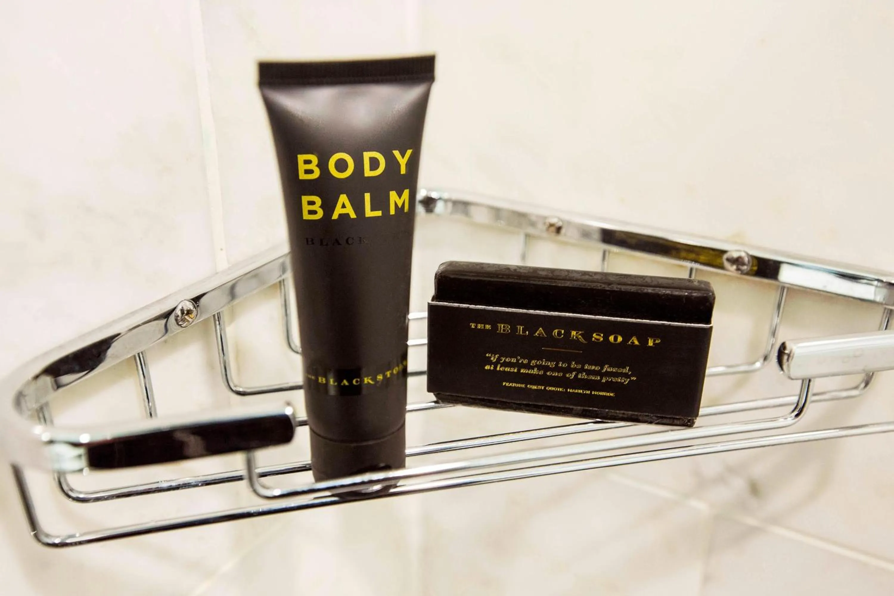 Bathroom in The Blackstone, Autograph Collection