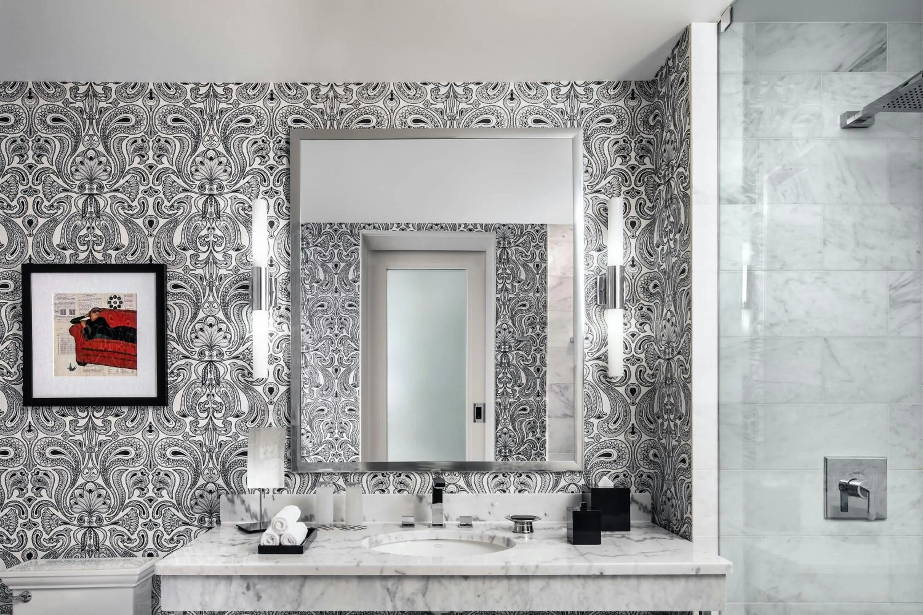 Bathroom in The Blackstone, Autograph Collection