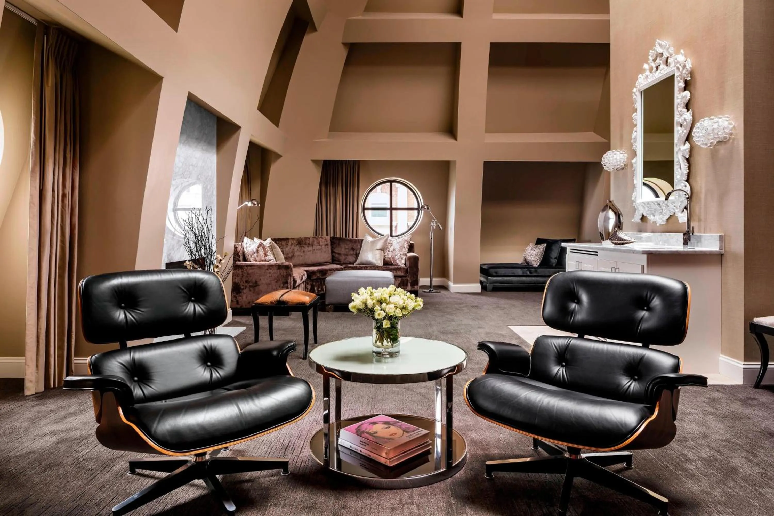 Bedroom in The Blackstone, Autograph Collection