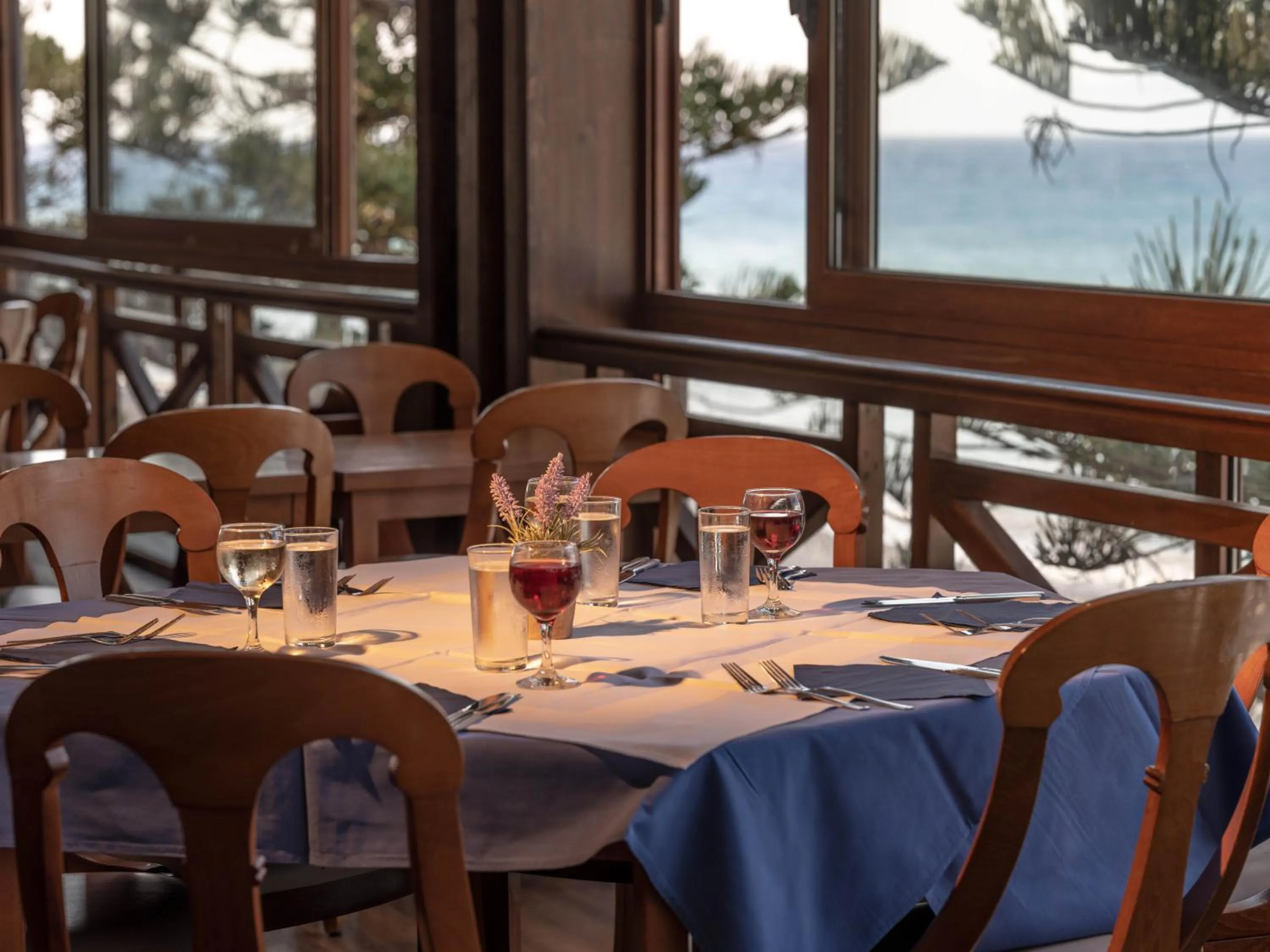 Restaurant/places to eat in Sunshine Rhodes