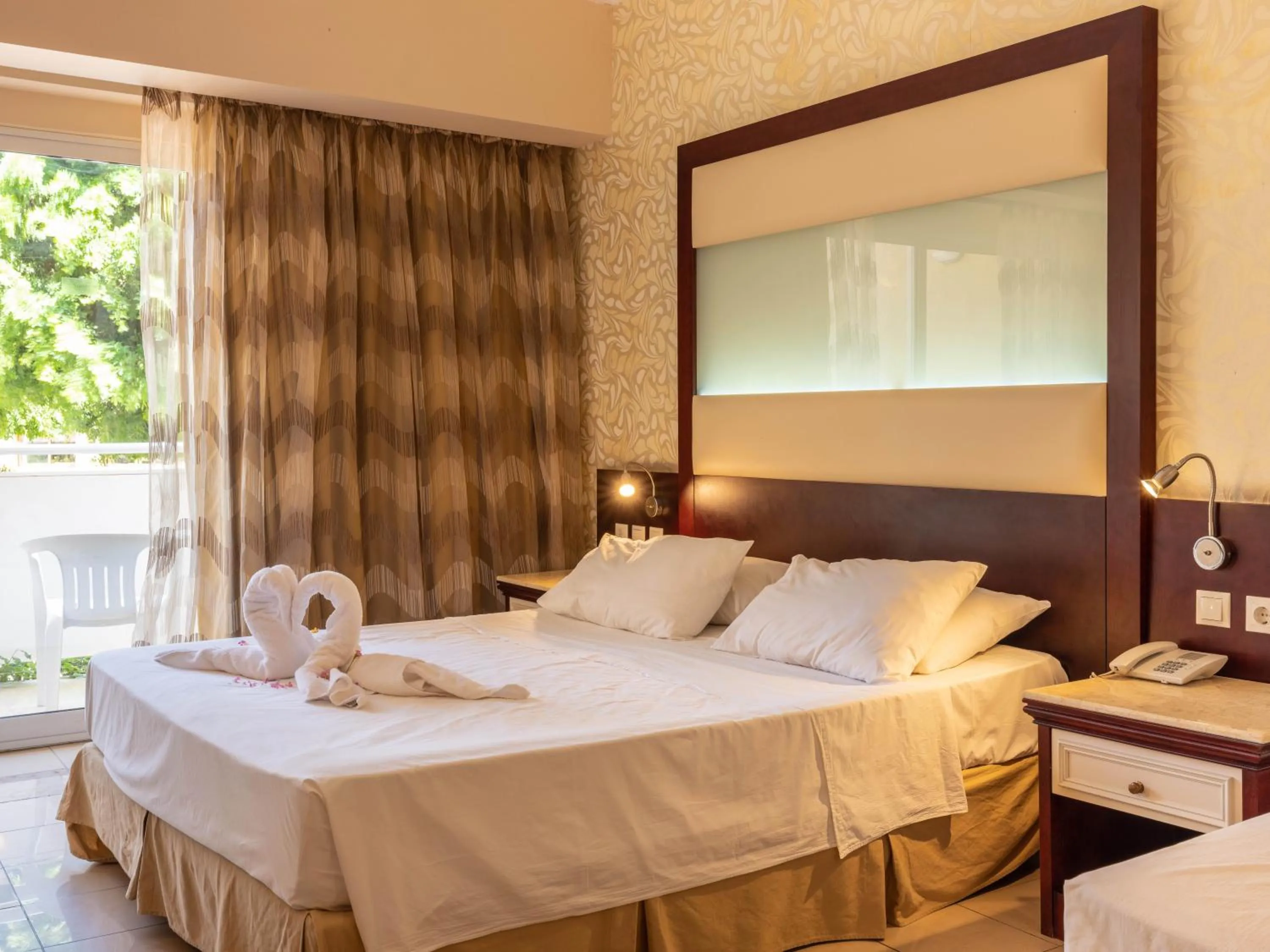 Bed in Sunshine Rhodes