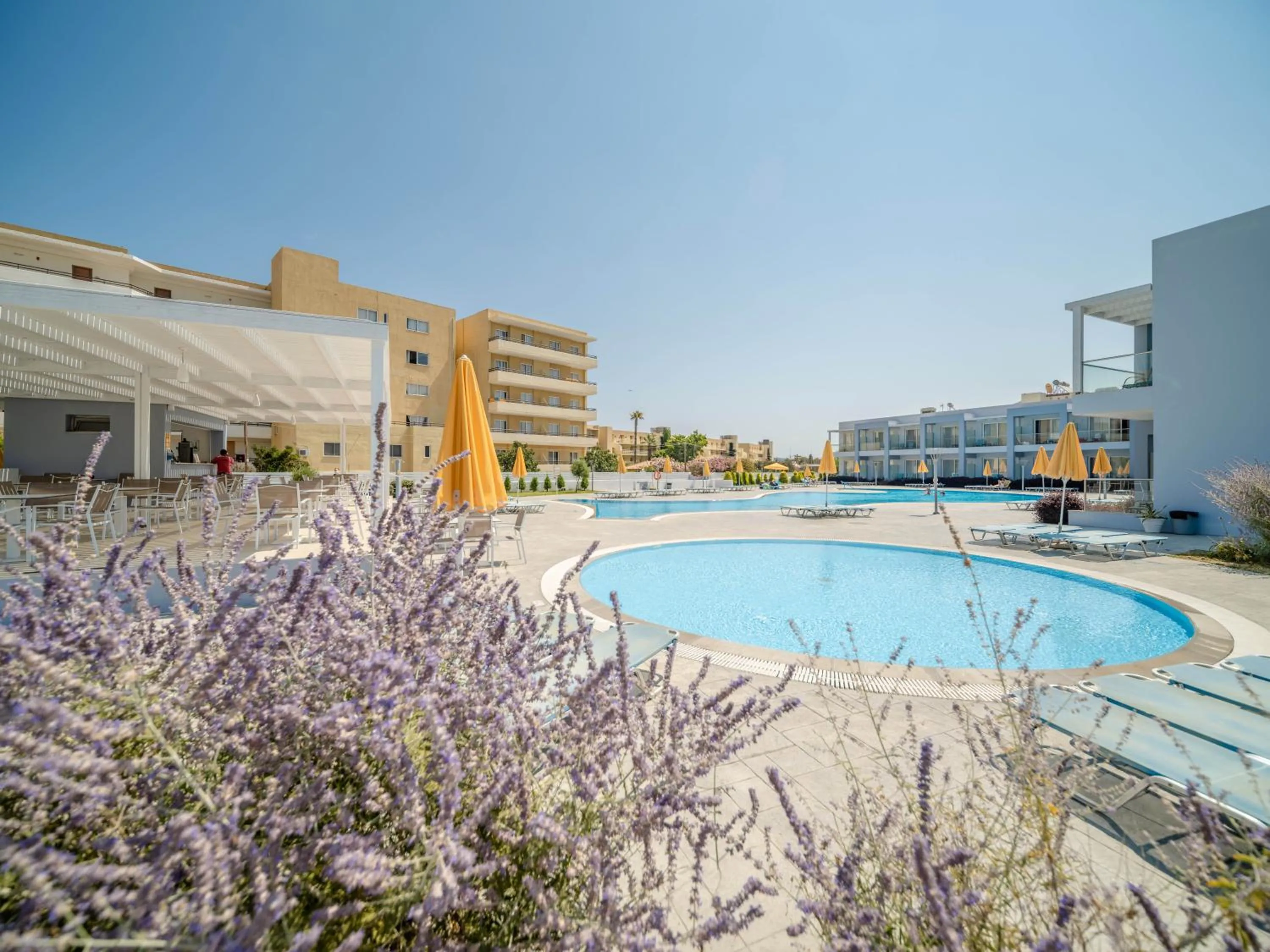 Property building in Sunshine Rhodes