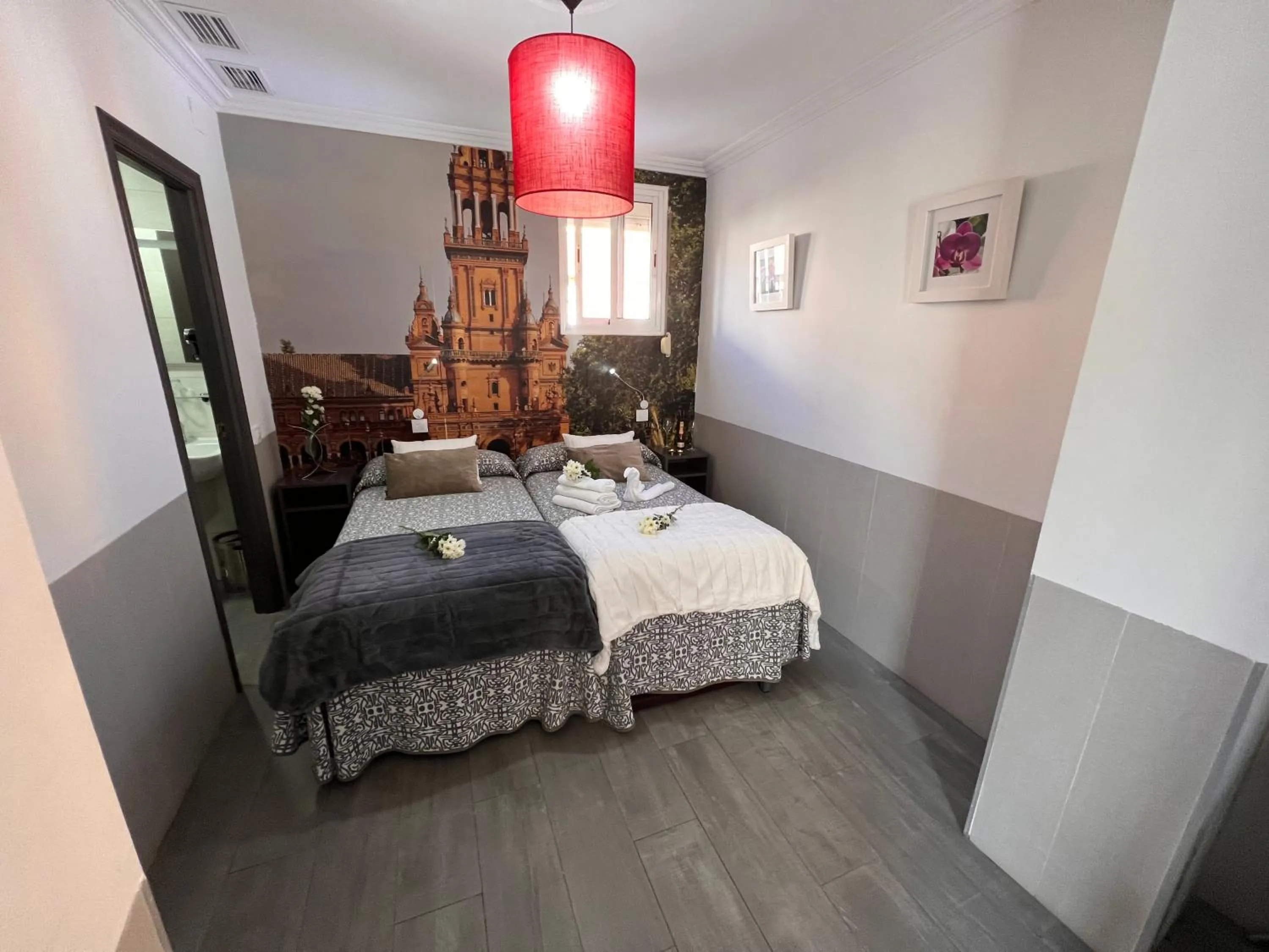 Bedroom, Bed in Hostal Paco´s