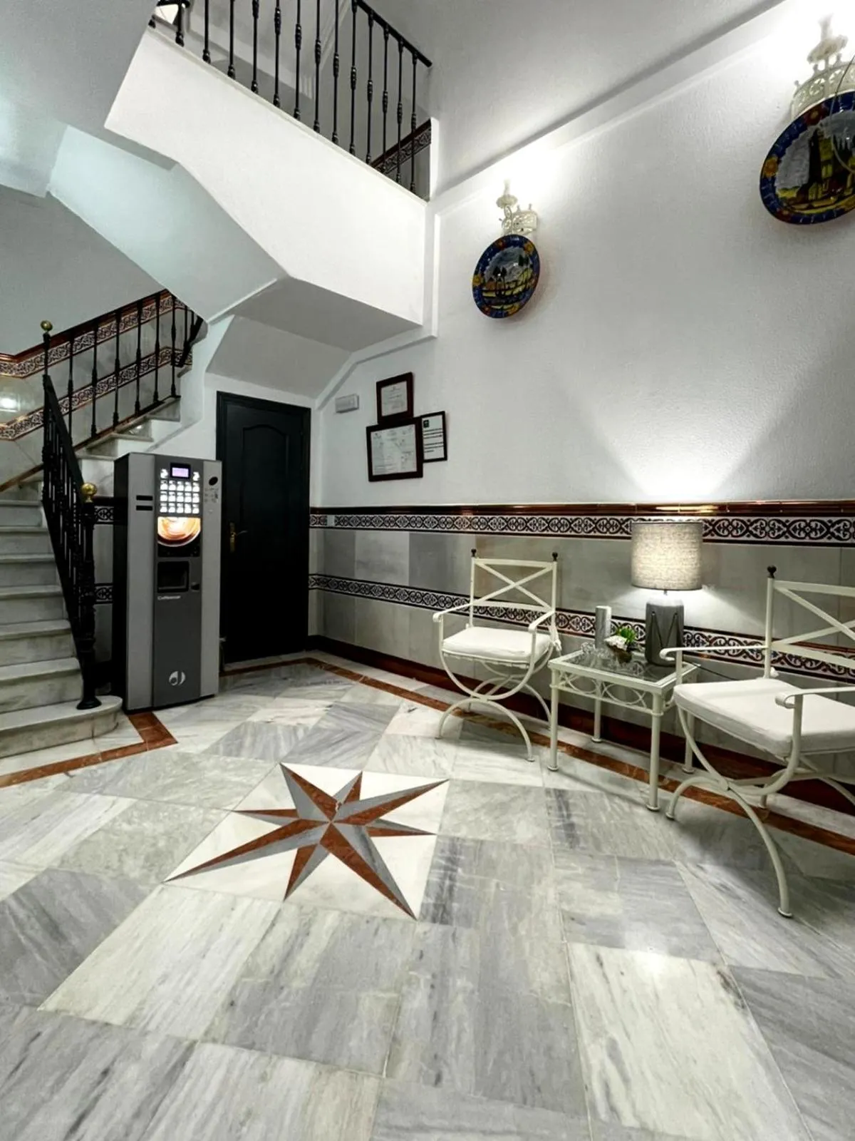 Property building in Hostal Paco´s