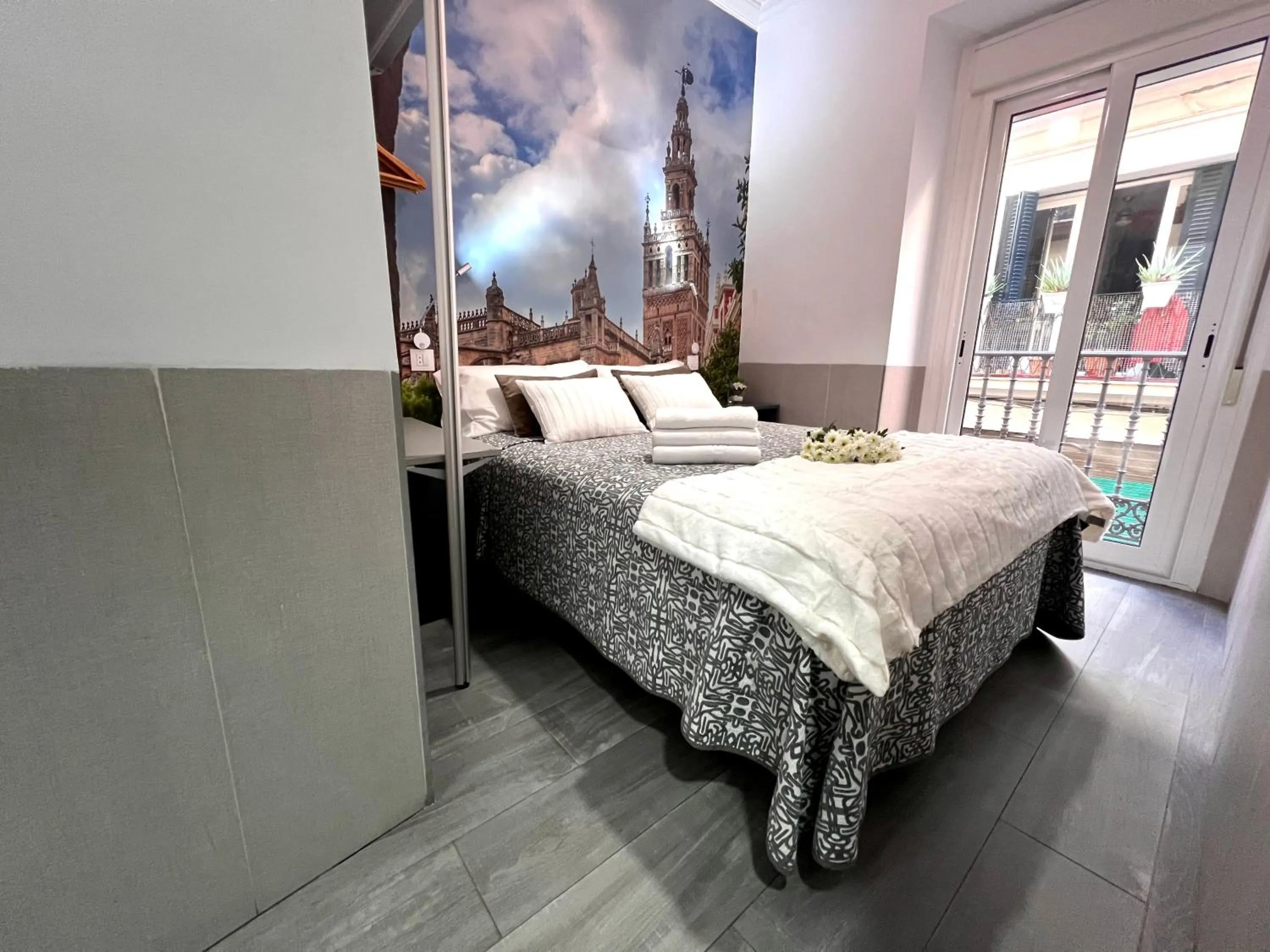 Bedroom, Bed in Hostal Paco´s