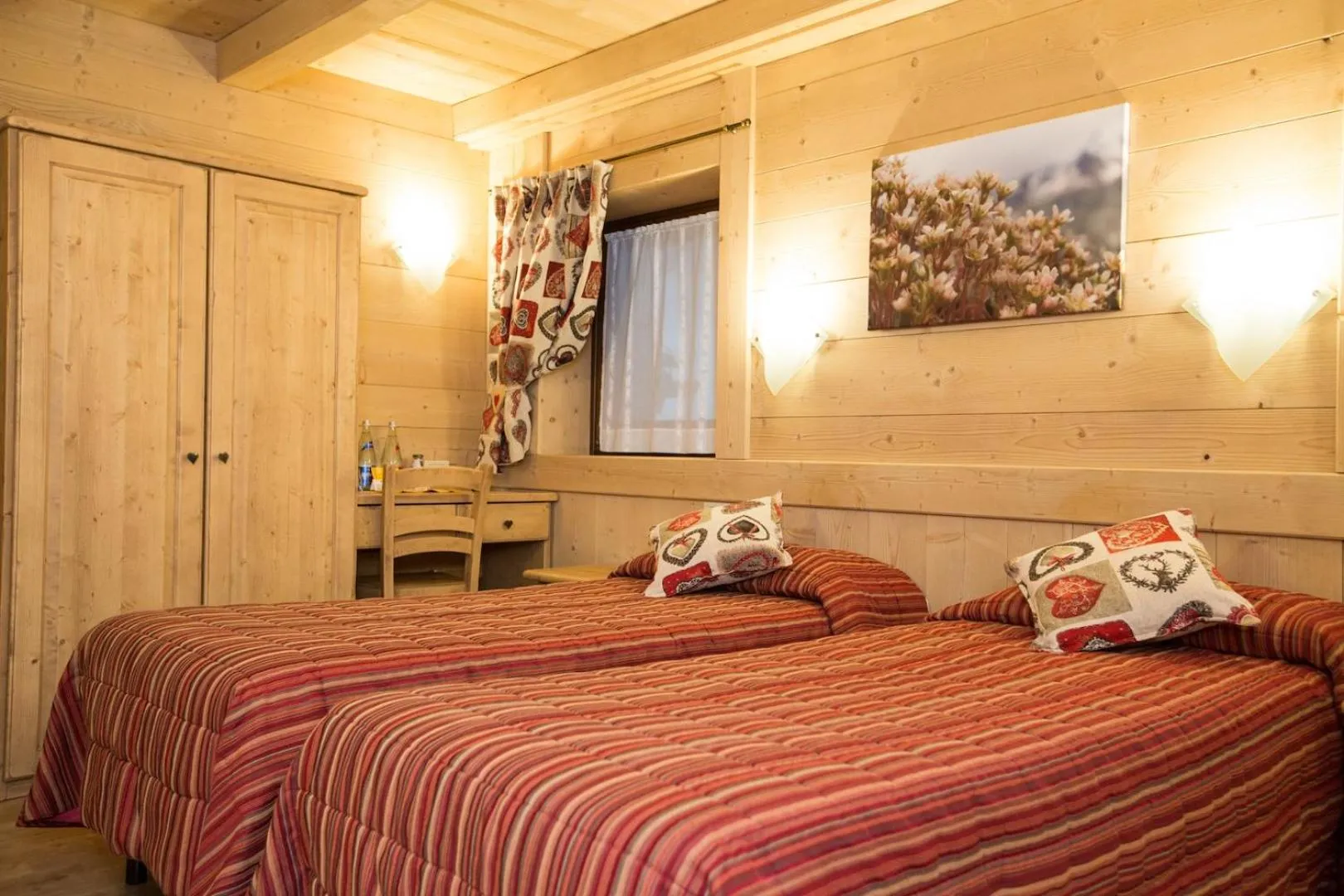 Bedroom, Bed in Hotel Restaurant La Barme