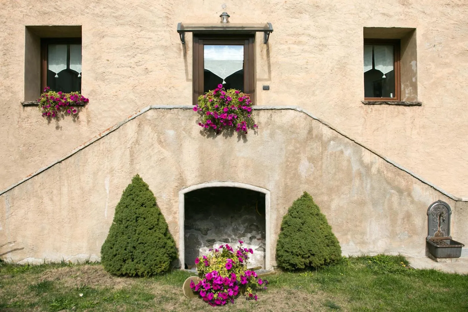 Decorative detail in Résidence Château Royal