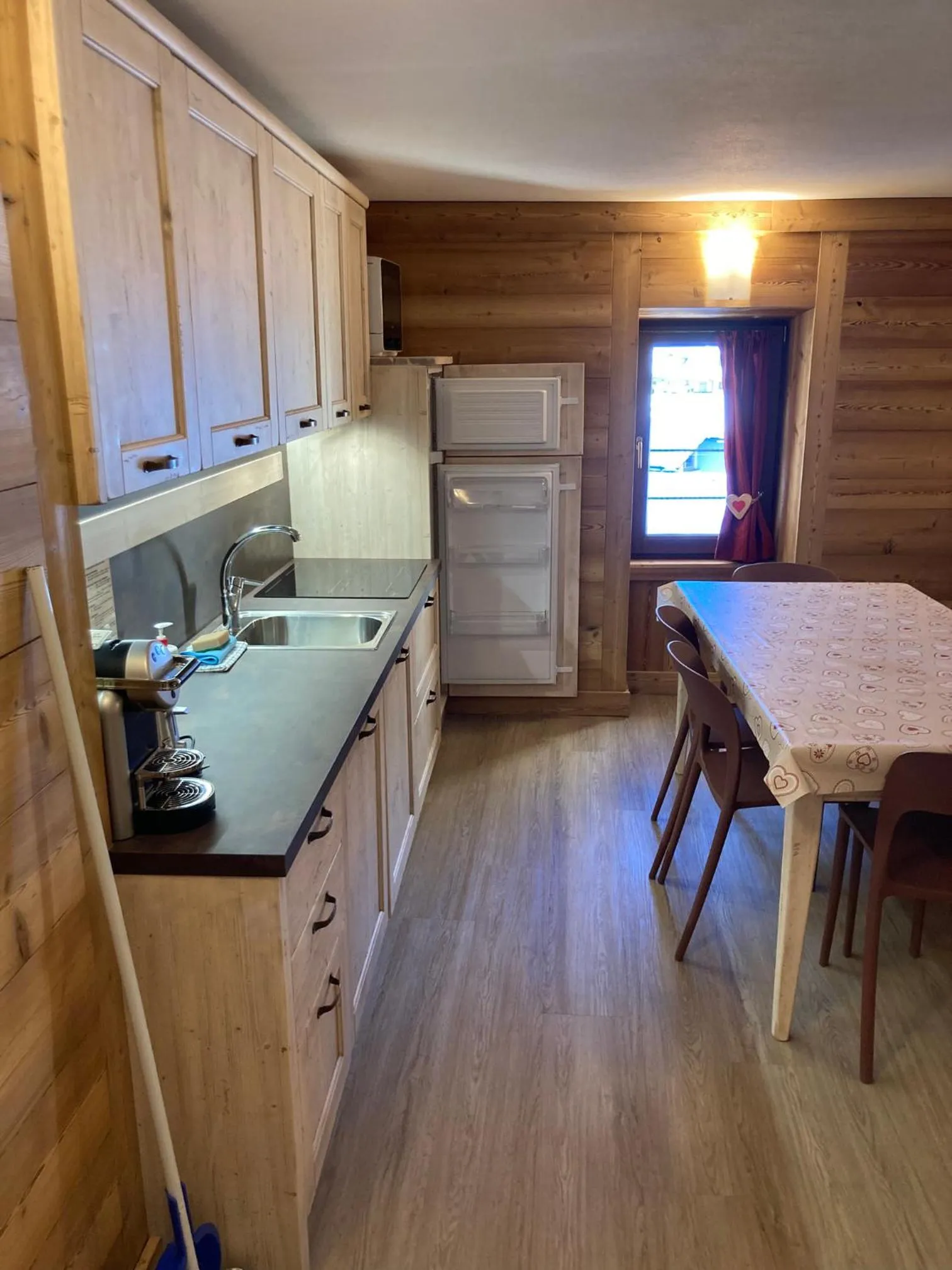 kitchen in Résidence Château Royal