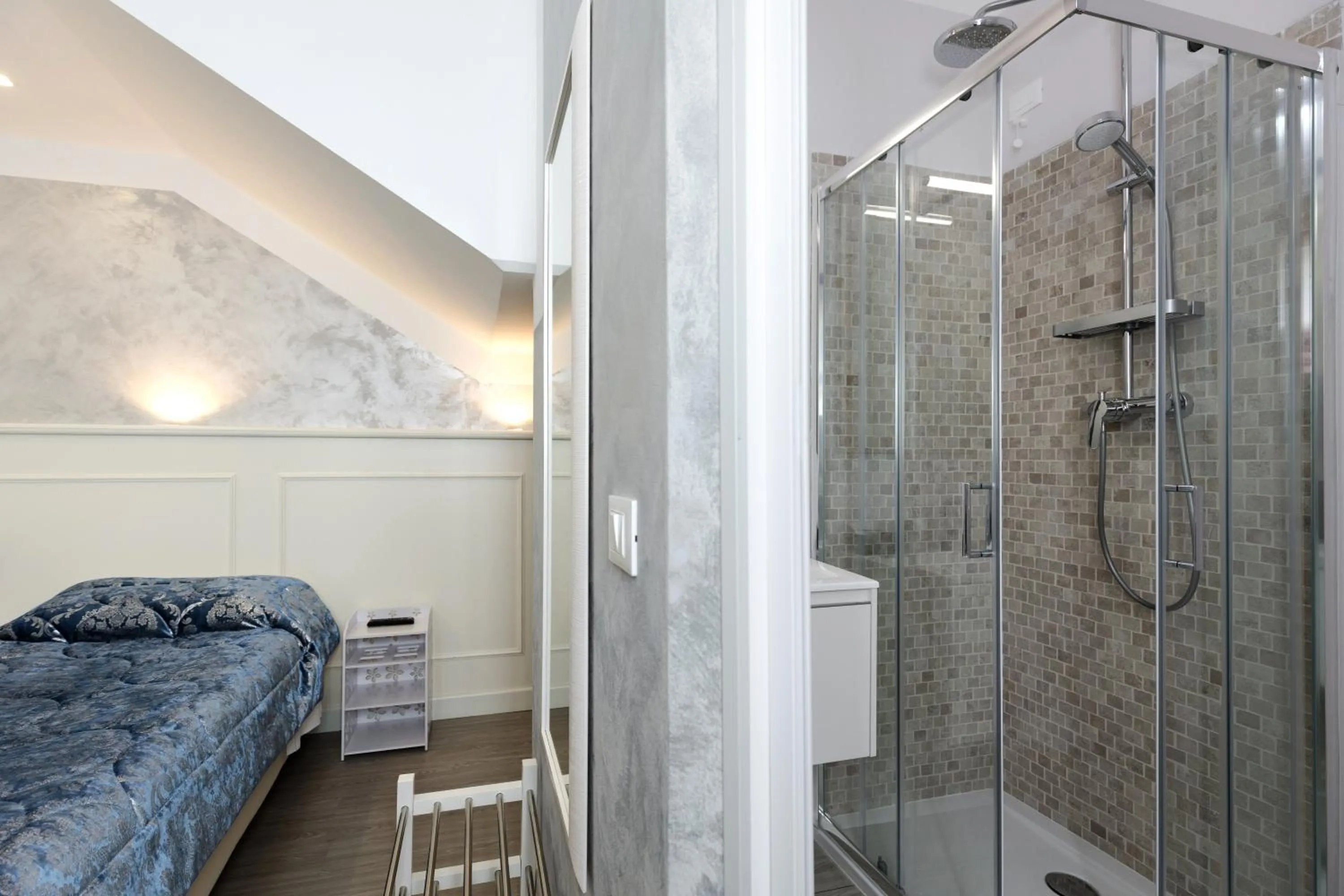 Photo of the whole room in HOTEL Villa Lilla