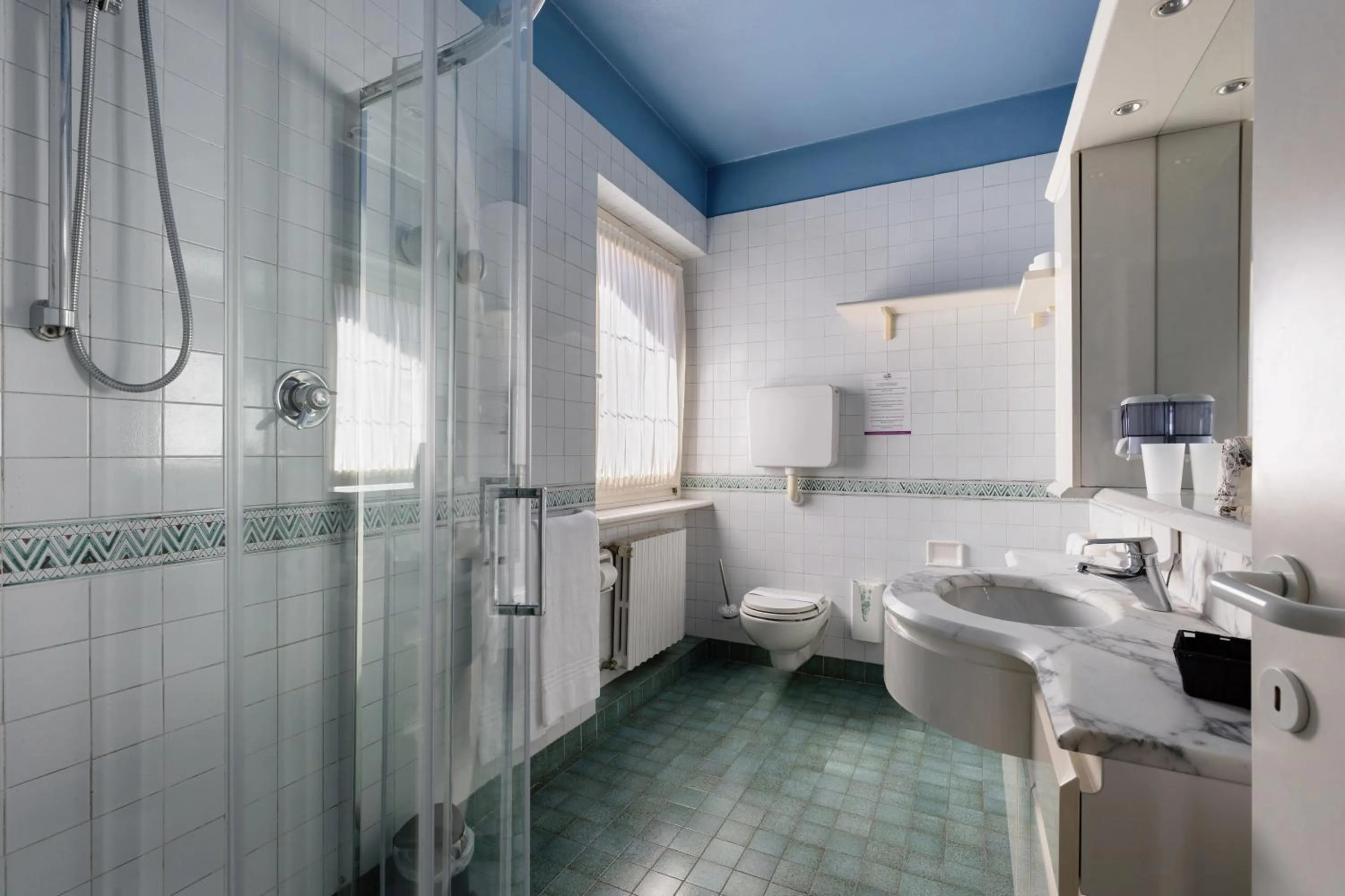 Toilet in HOTEL Villa Lilla