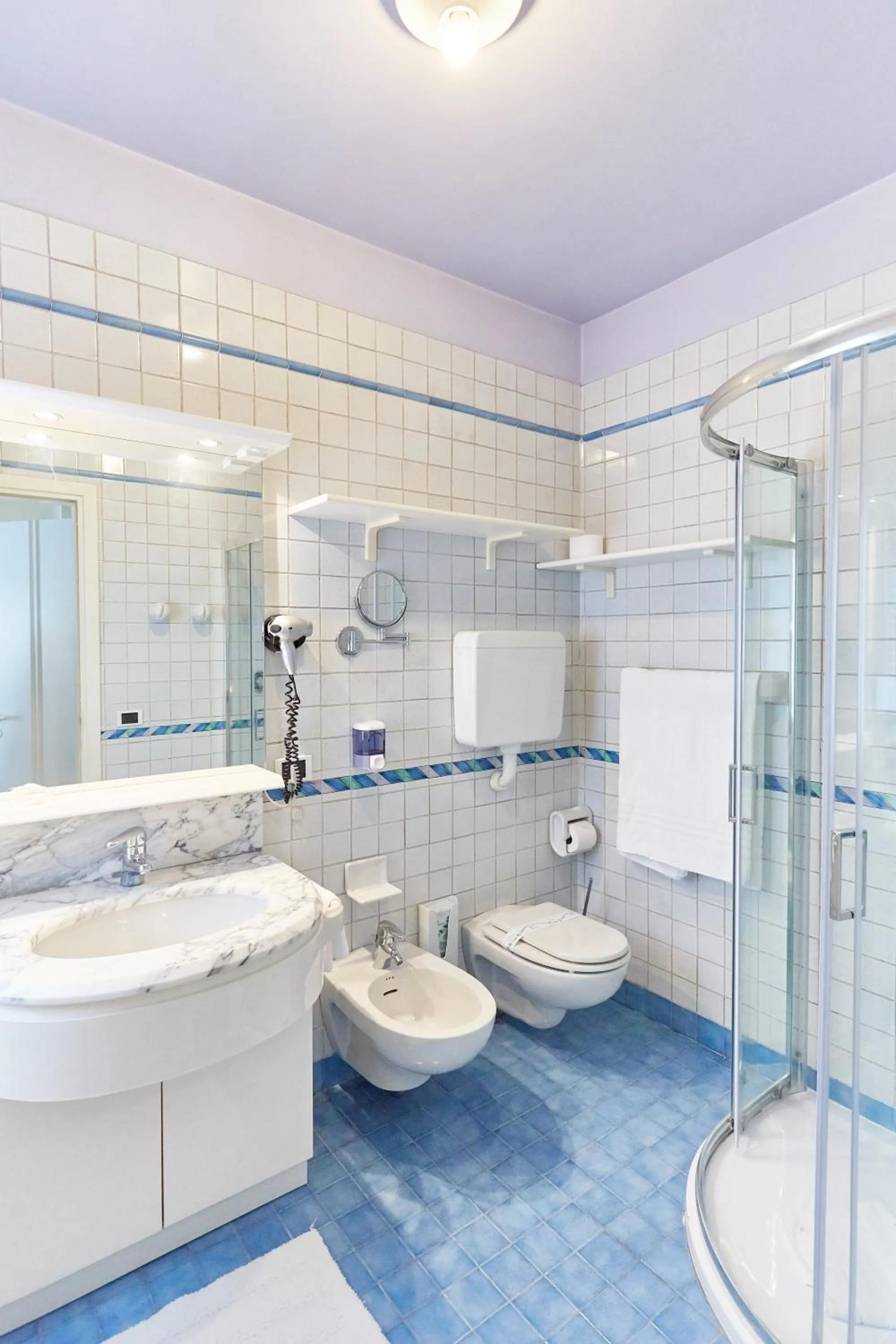 Bathroom in HOTEL Villa Lilla