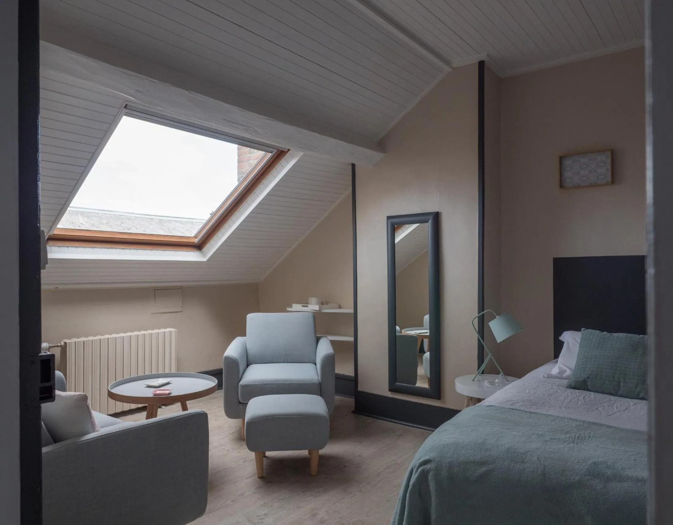 Bed in Une maison en ville Hypercentre - Spa
