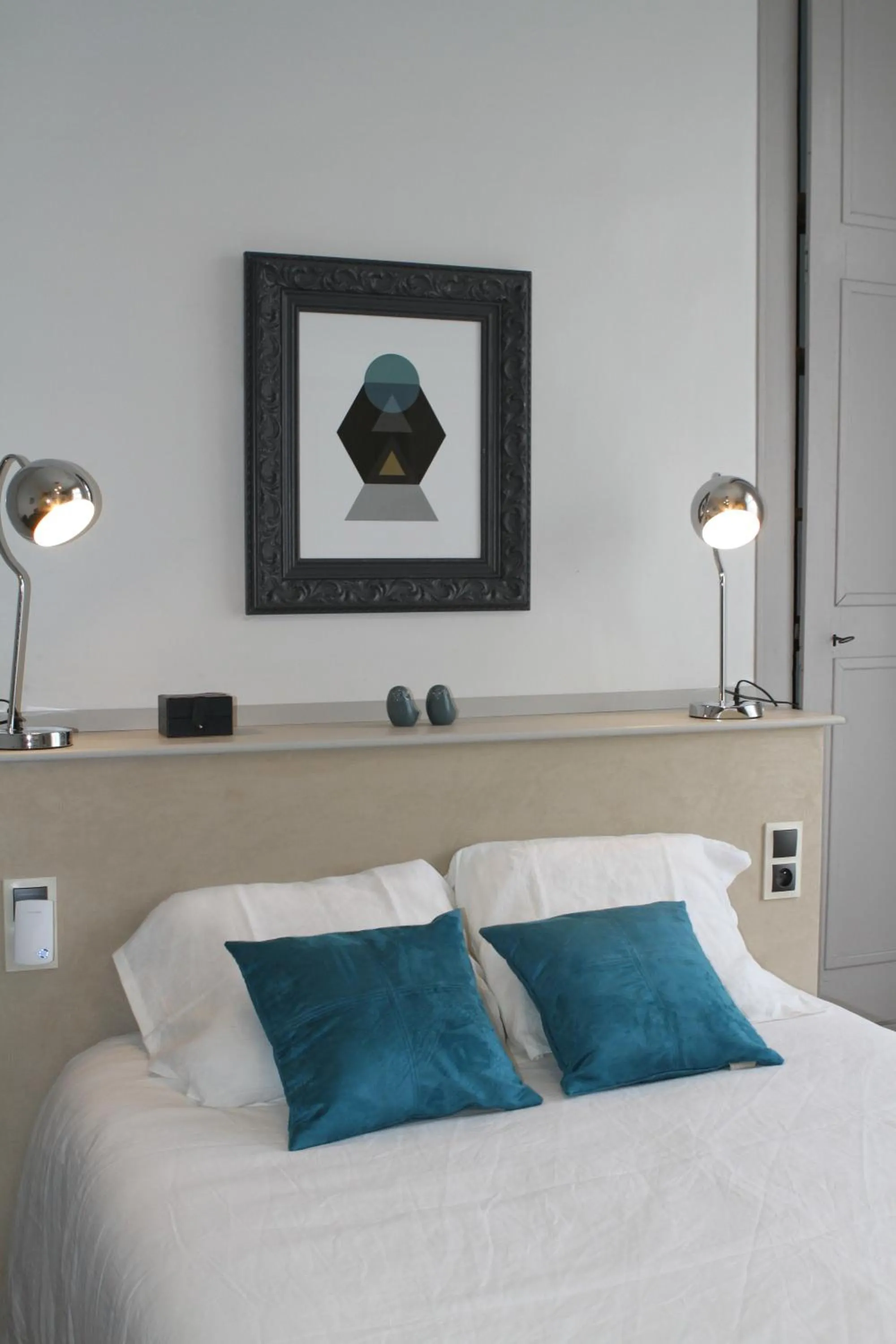 Bed in Une maison en ville Hypercentre - Spa