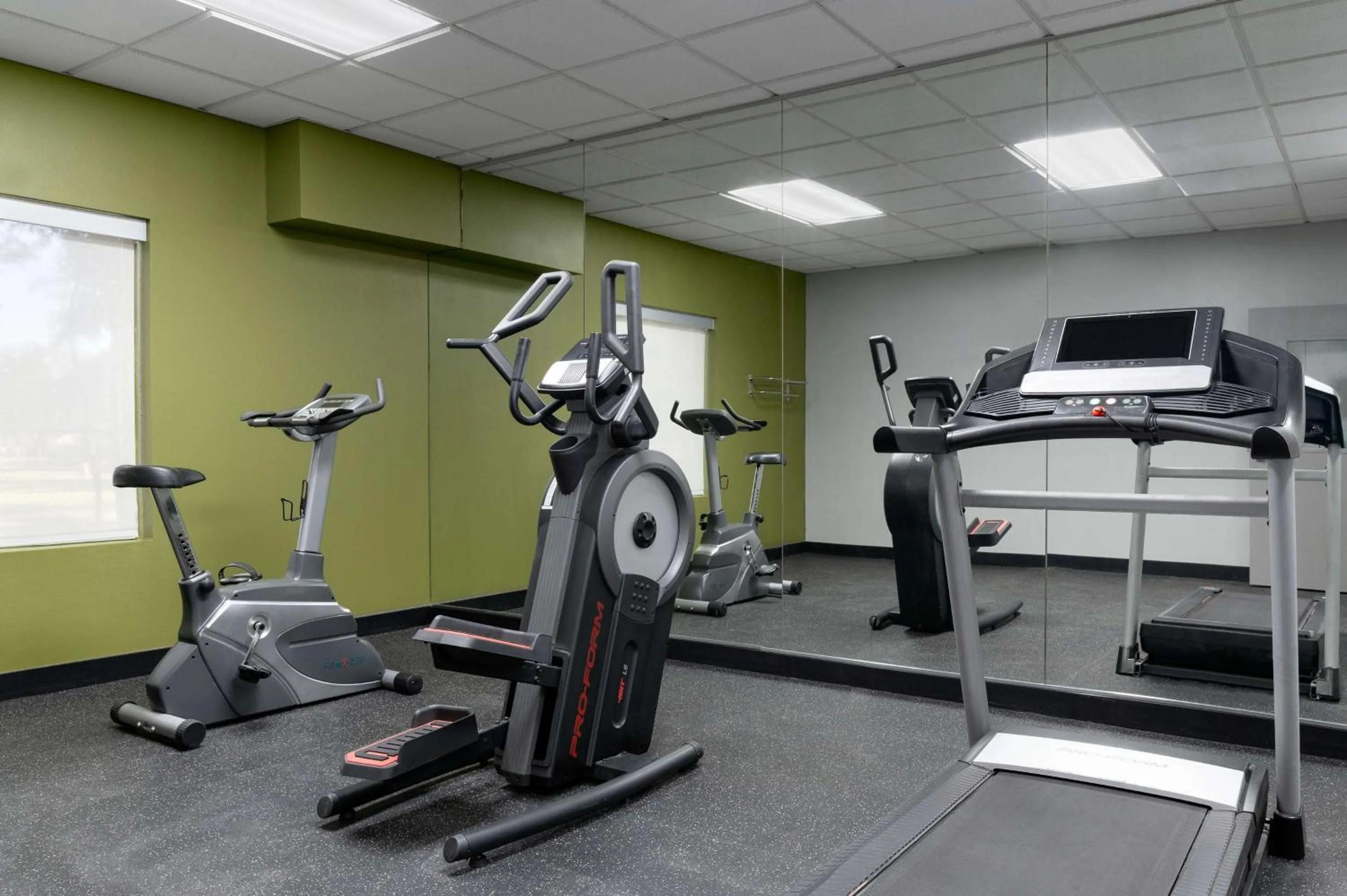 Fitness centre/facilities in Spark by Hilton Savannah South I-95